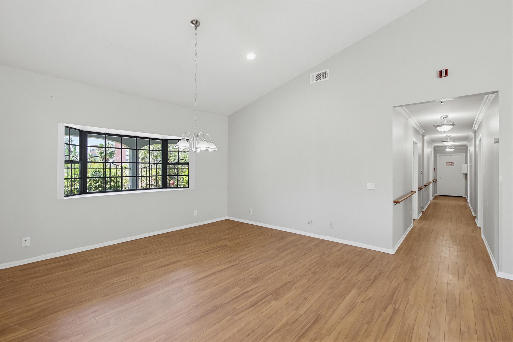 Virtual tour photo 17 of 88 for 12725 Monte Vista Rd