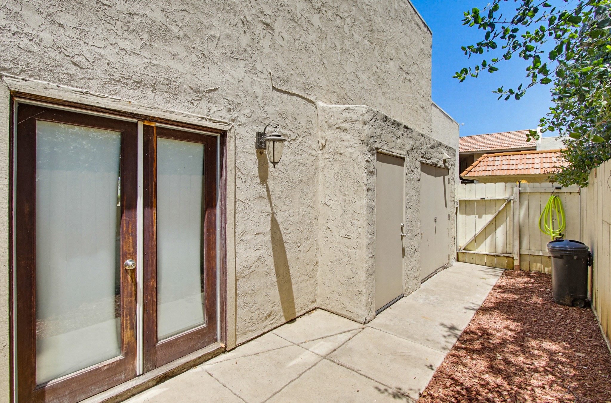 Virtual tour photo 32 of 76 for 12728 Lakeshore Dr