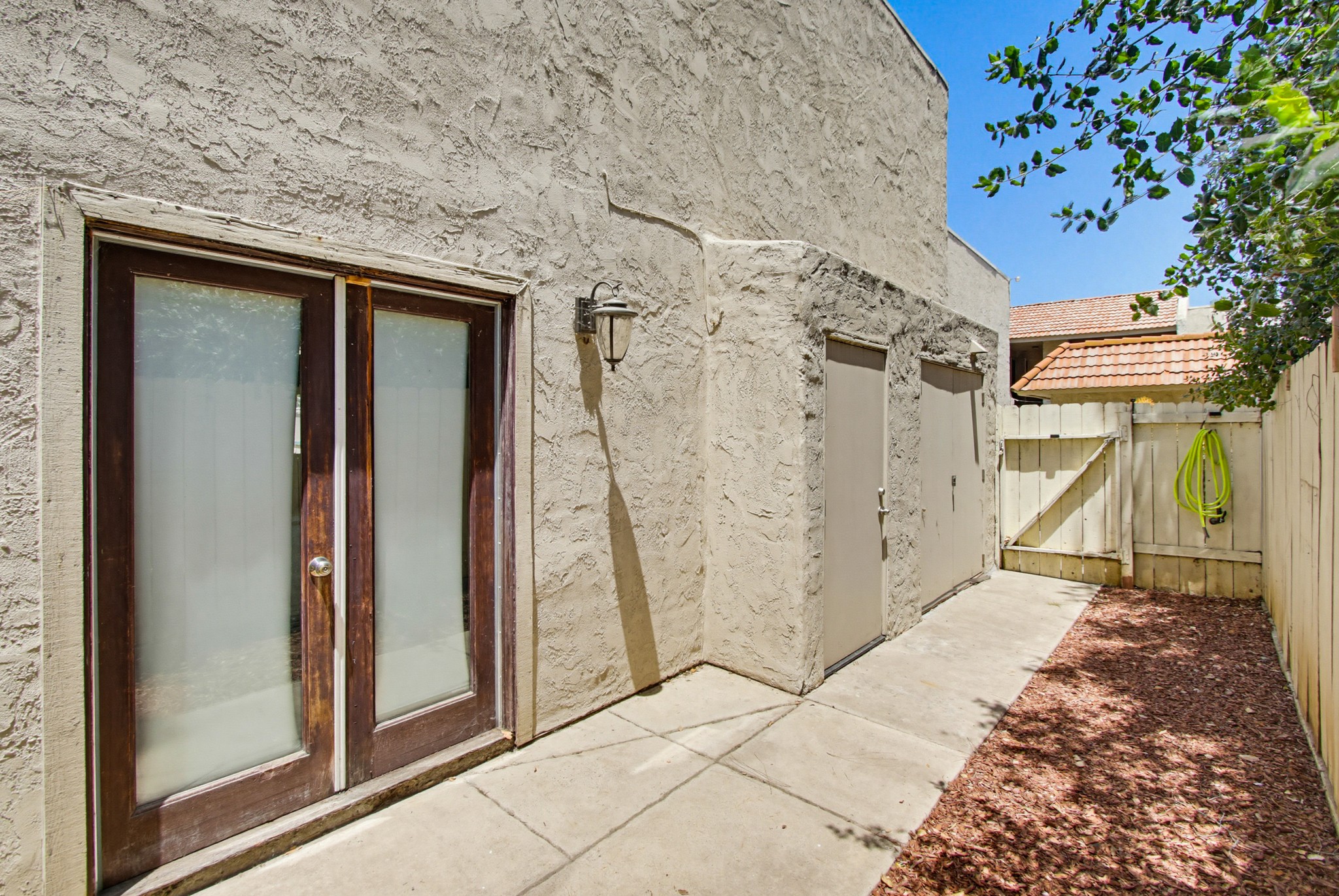 Virtual tour photo 33 of 76 for 12728 Lakeshore Dr