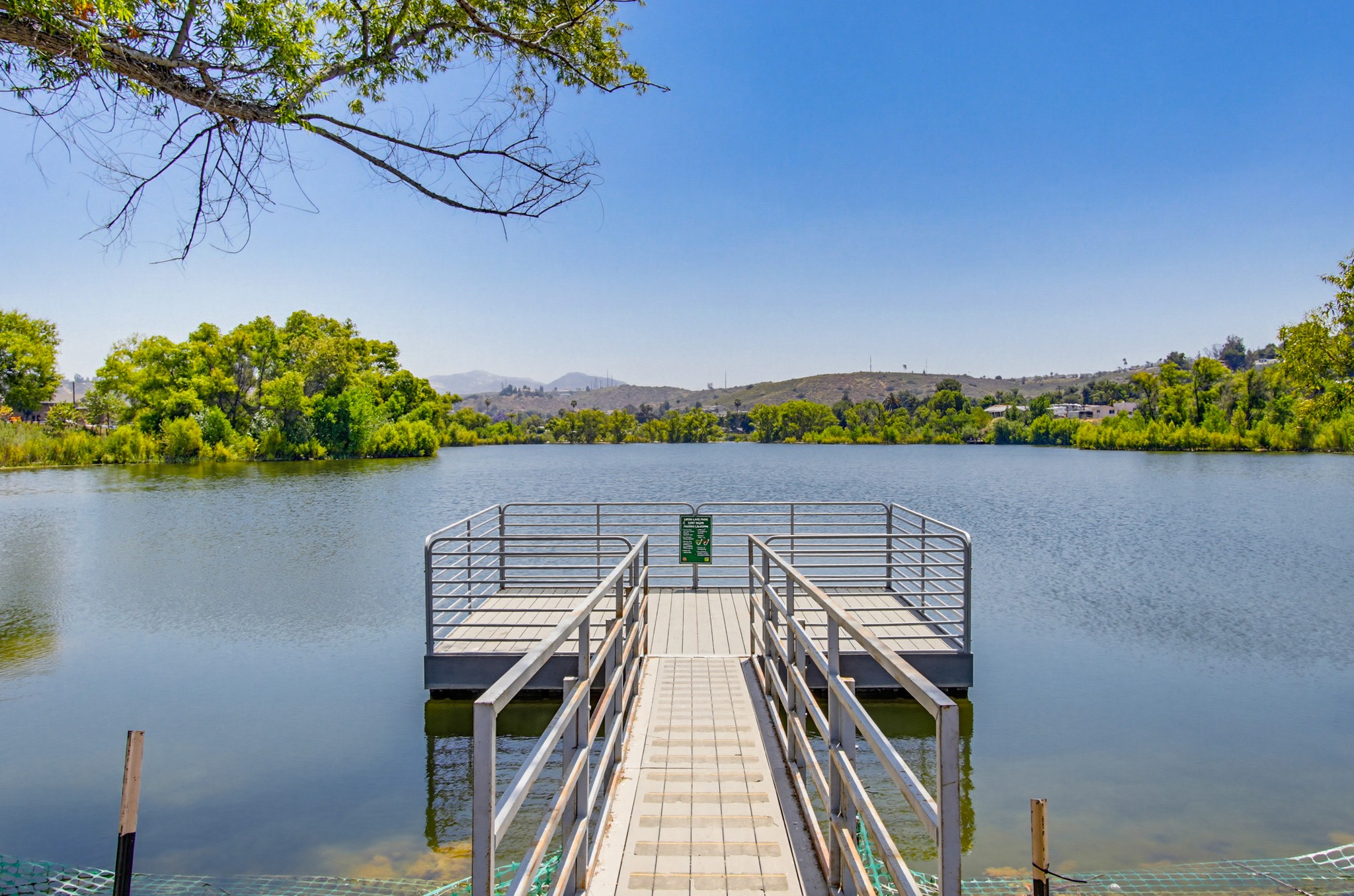 Virtual tour photo 34 of 76 for 12728 Lakeshore Dr