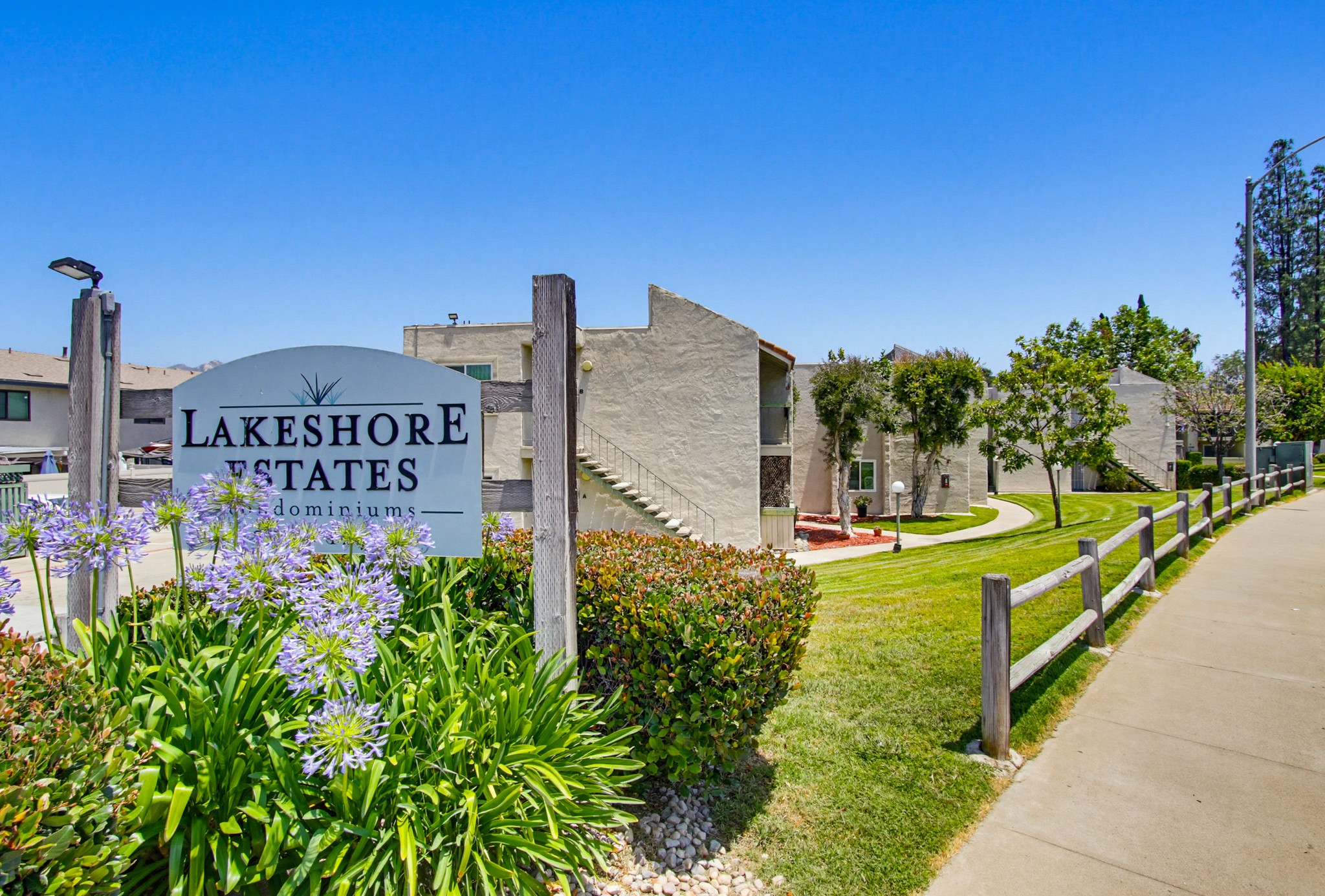 Virtual tour photo 45 of 76 for 12728 Lakeshore Dr