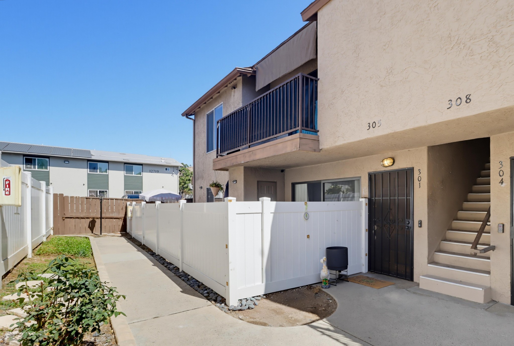 Virtual tour photo 3 of 37 for 12730 Laurel St Unit 301