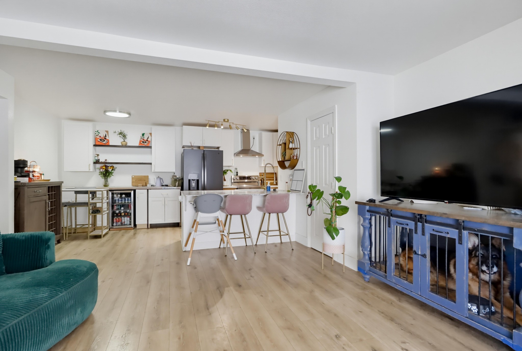 Virtual tour photo 8 of 37 for 12730 Laurel St Unit 301