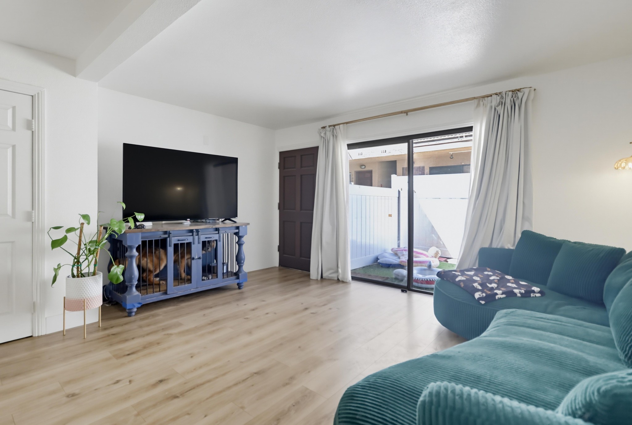 Virtual tour photo 10 of 37 for 12730 Laurel St Unit 301