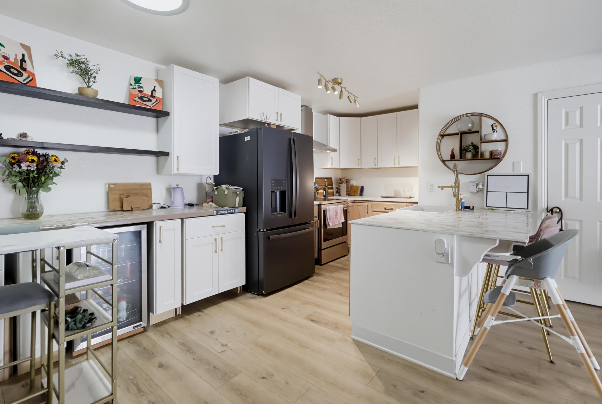 Virtual tour photo 11 of 37 for 12730 Laurel St Unit 301