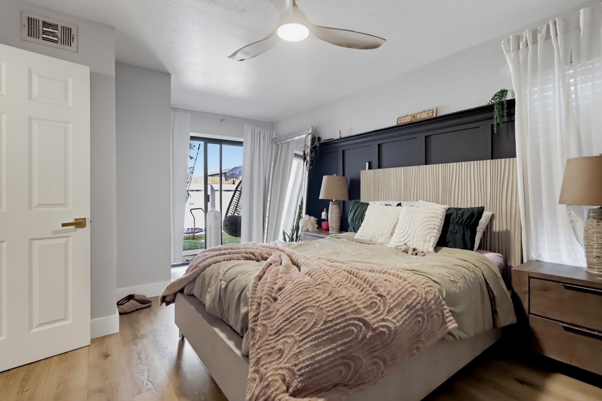 Virtual tour photo 23 of 37 for 12730 Laurel St Unit 301