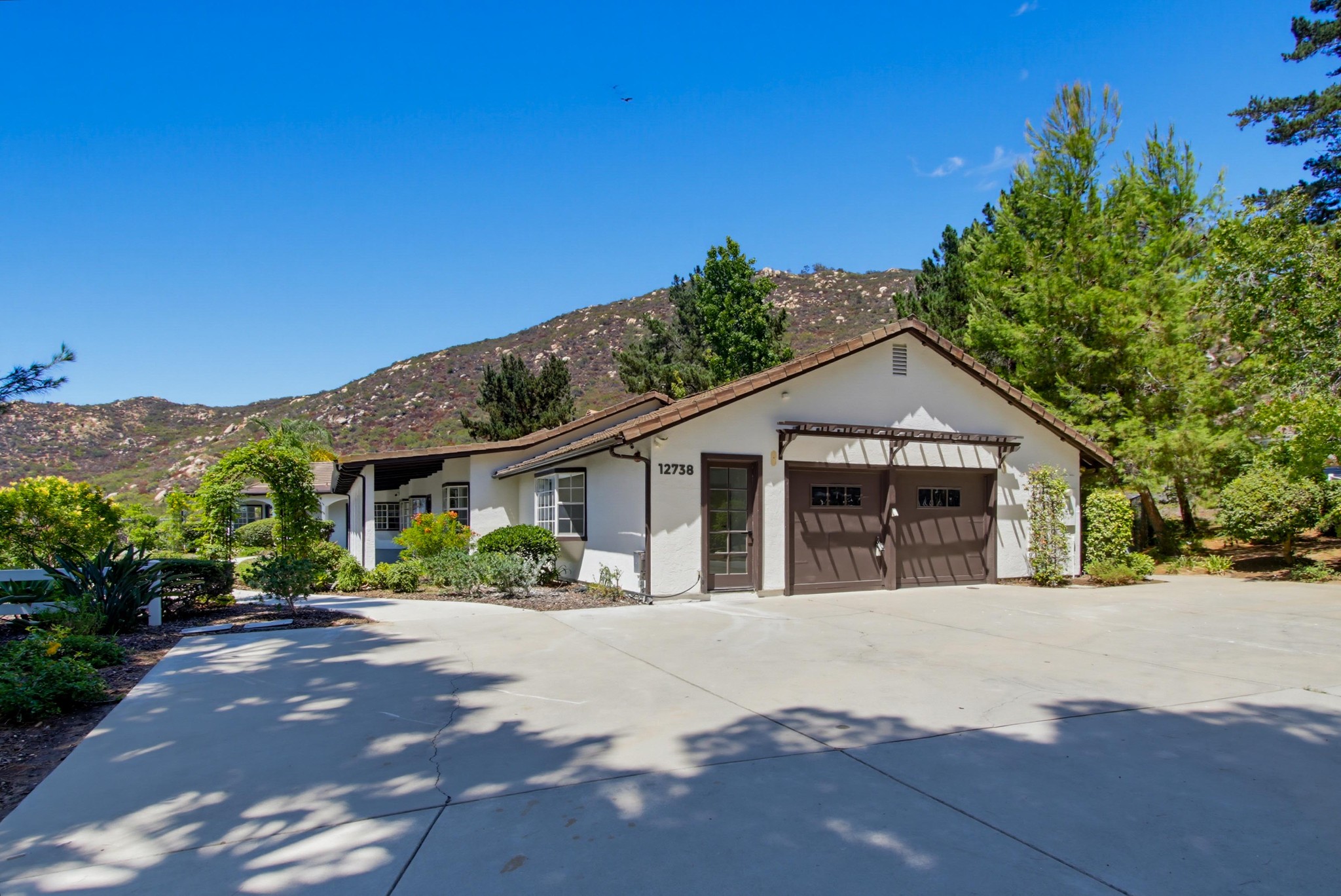 Virtual tour photo 5 of 79 for 12738 Monte Vista Rd
