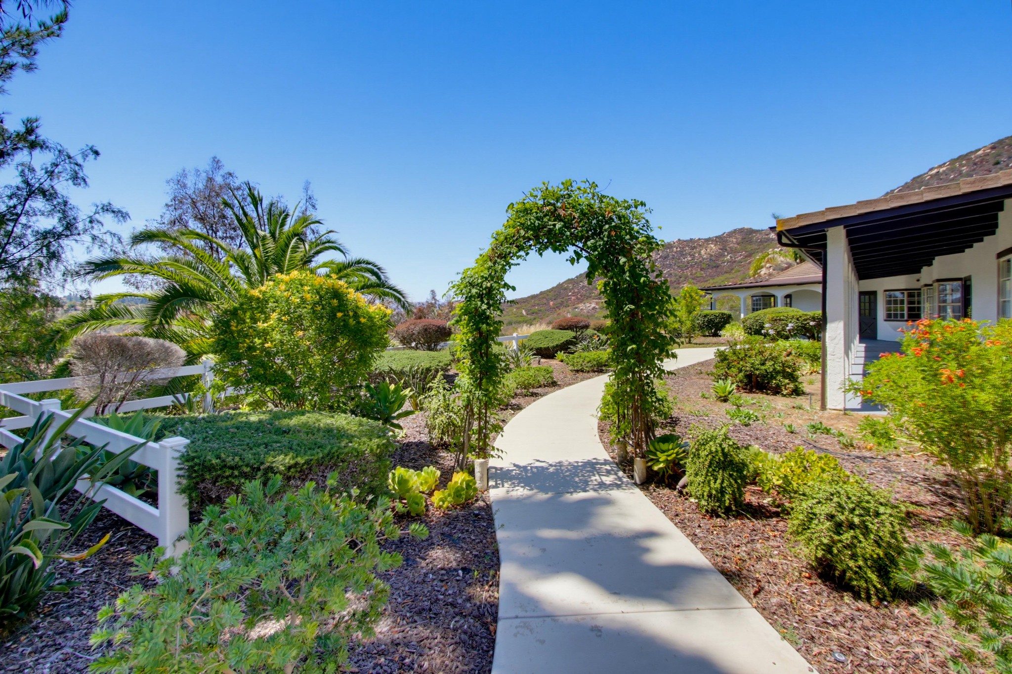 Virtual tour photo 6 of 79 for 12738 Monte Vista Rd