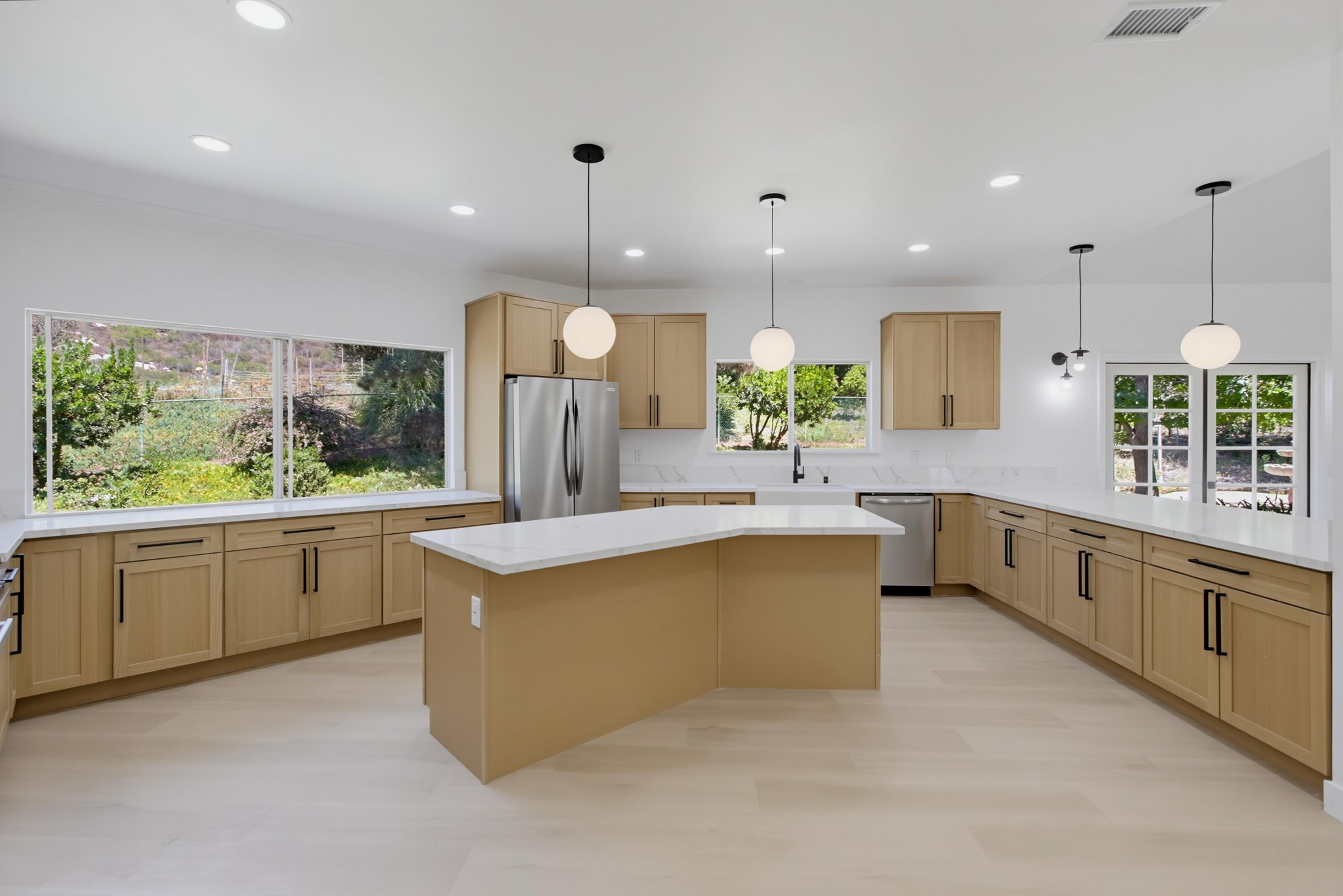 Virtual tour photo 23 of 79 for 12738 Monte Vista Rd