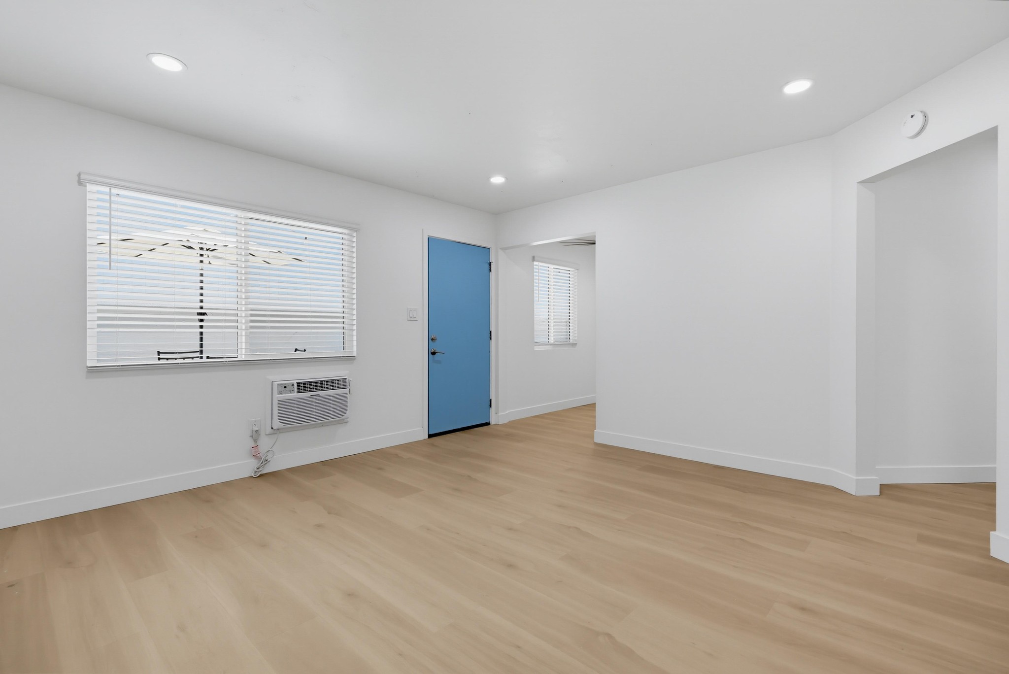 Virtual tour photo 11 of 47 for 1274 Essex St