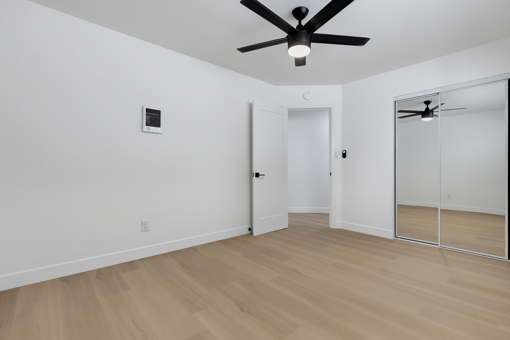 Virtual tour photo 22 of 47 for 1274 Essex St