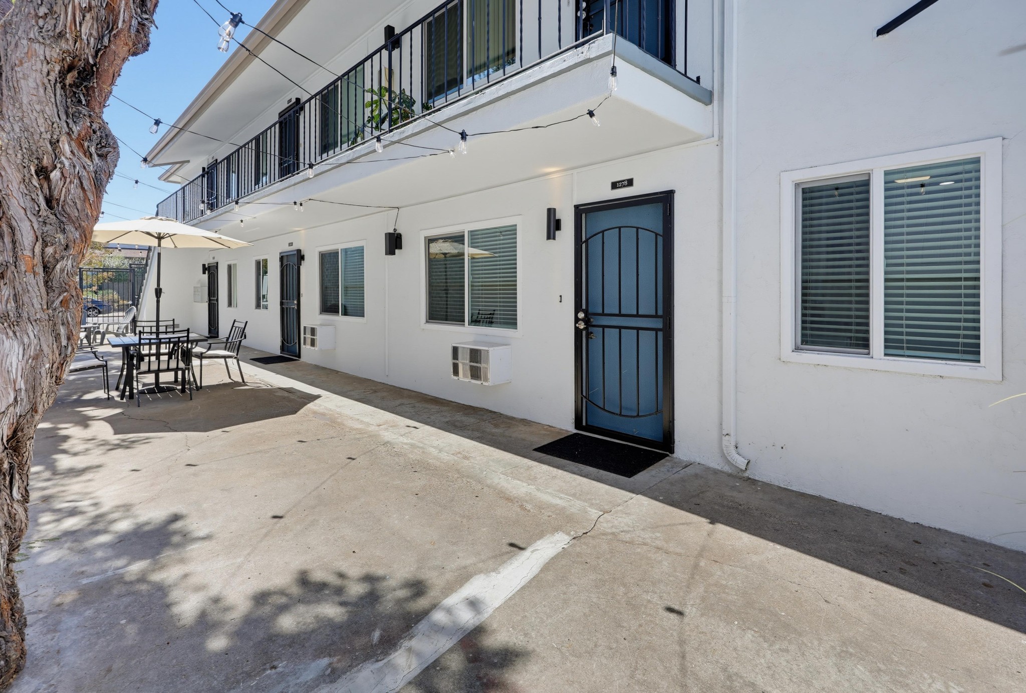 Virtual tour photo 25 of 47 for 1274 Essex St