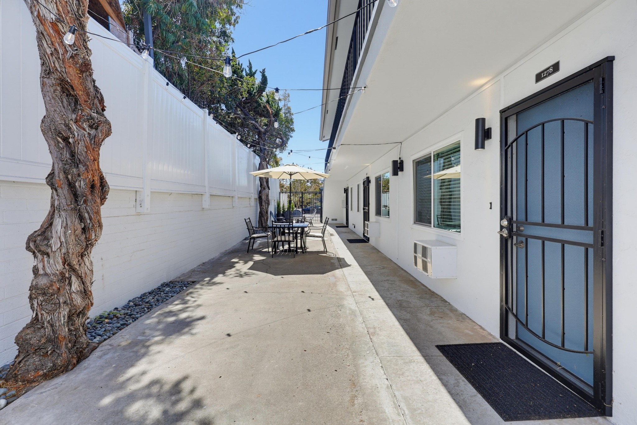 Virtual tour photo 26 of 47 for 1274 Essex St