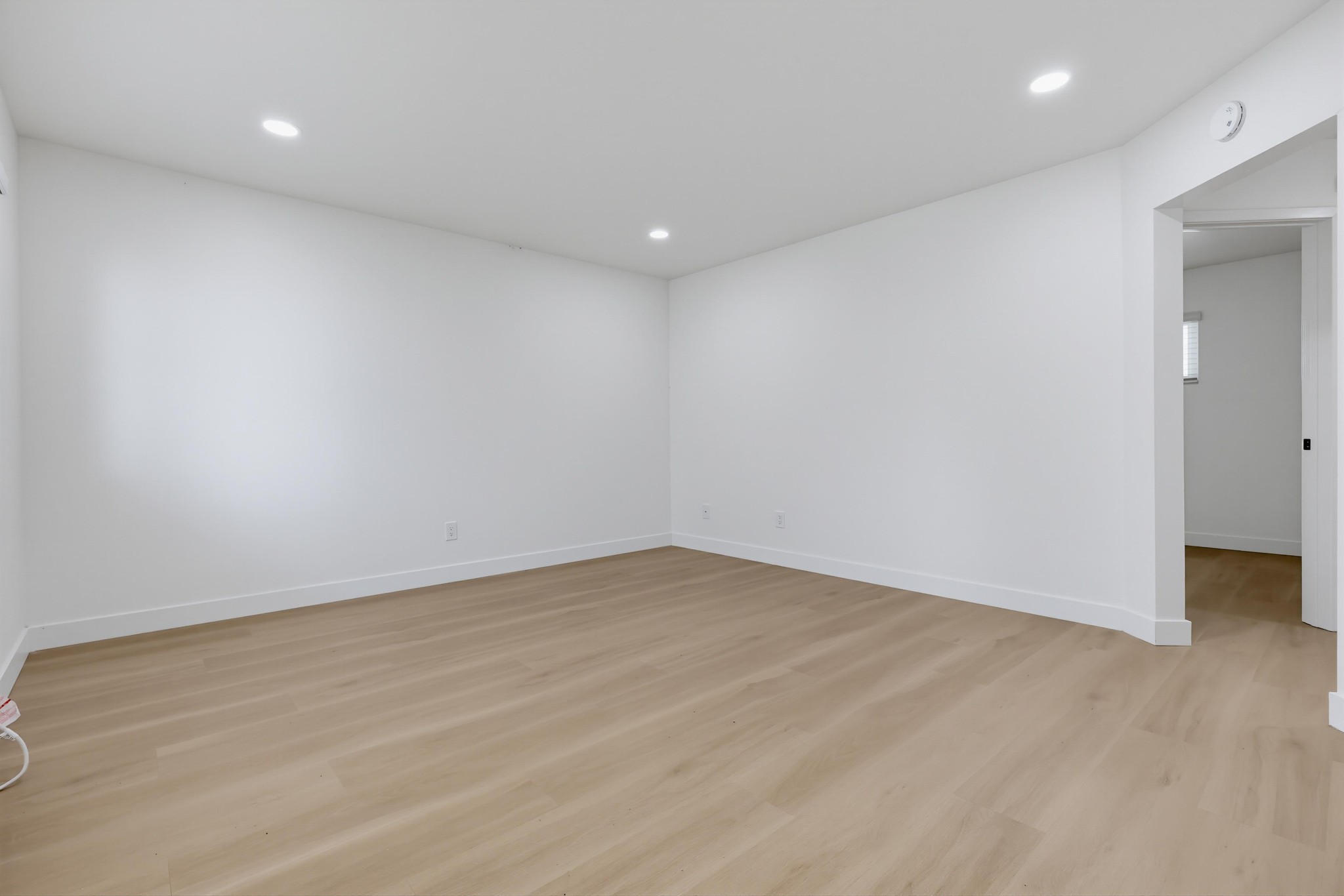 Virtual tour photo 28 of 47 for 1274 Essex St