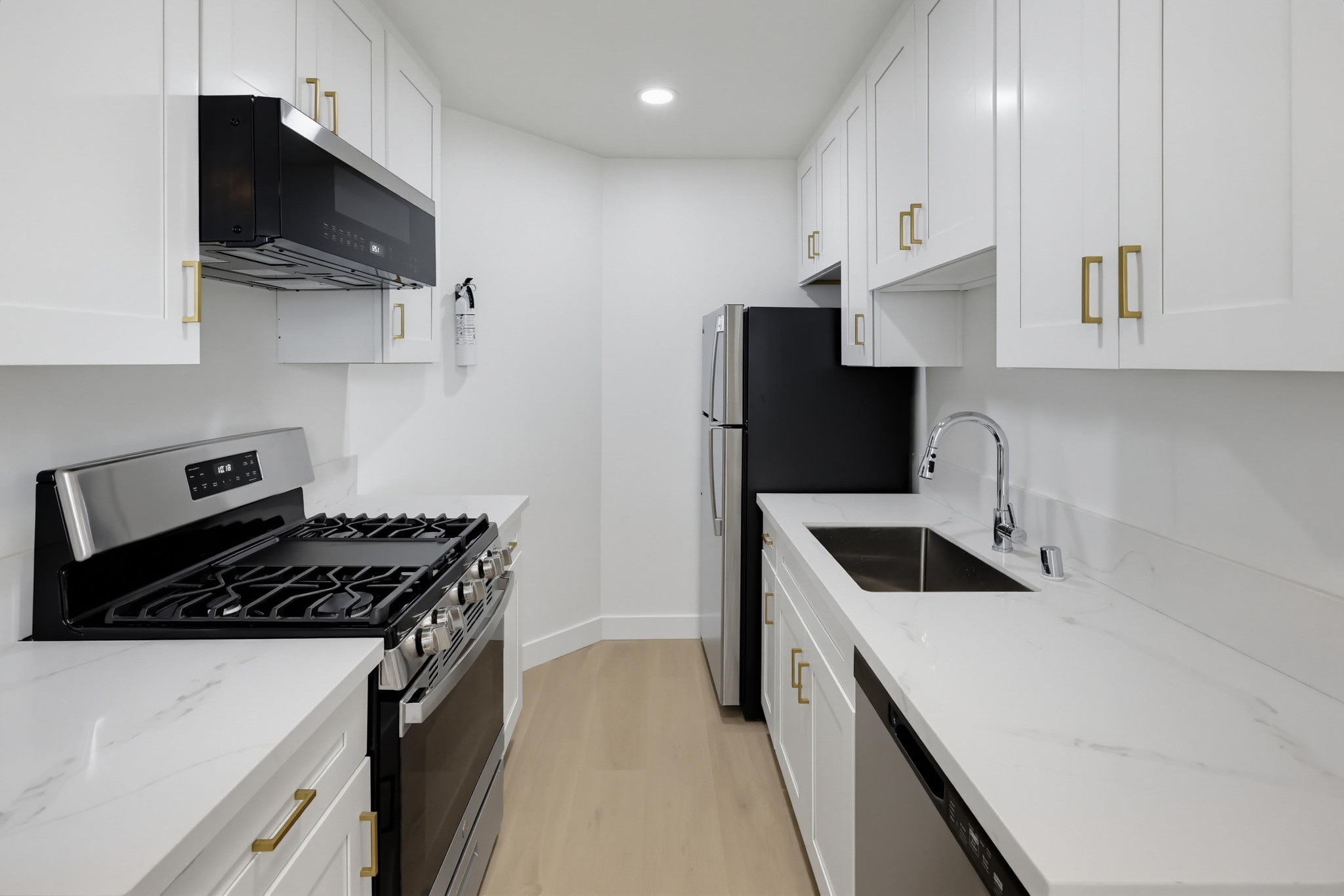 Virtual tour photo 32 of 47 for 1274 Essex St