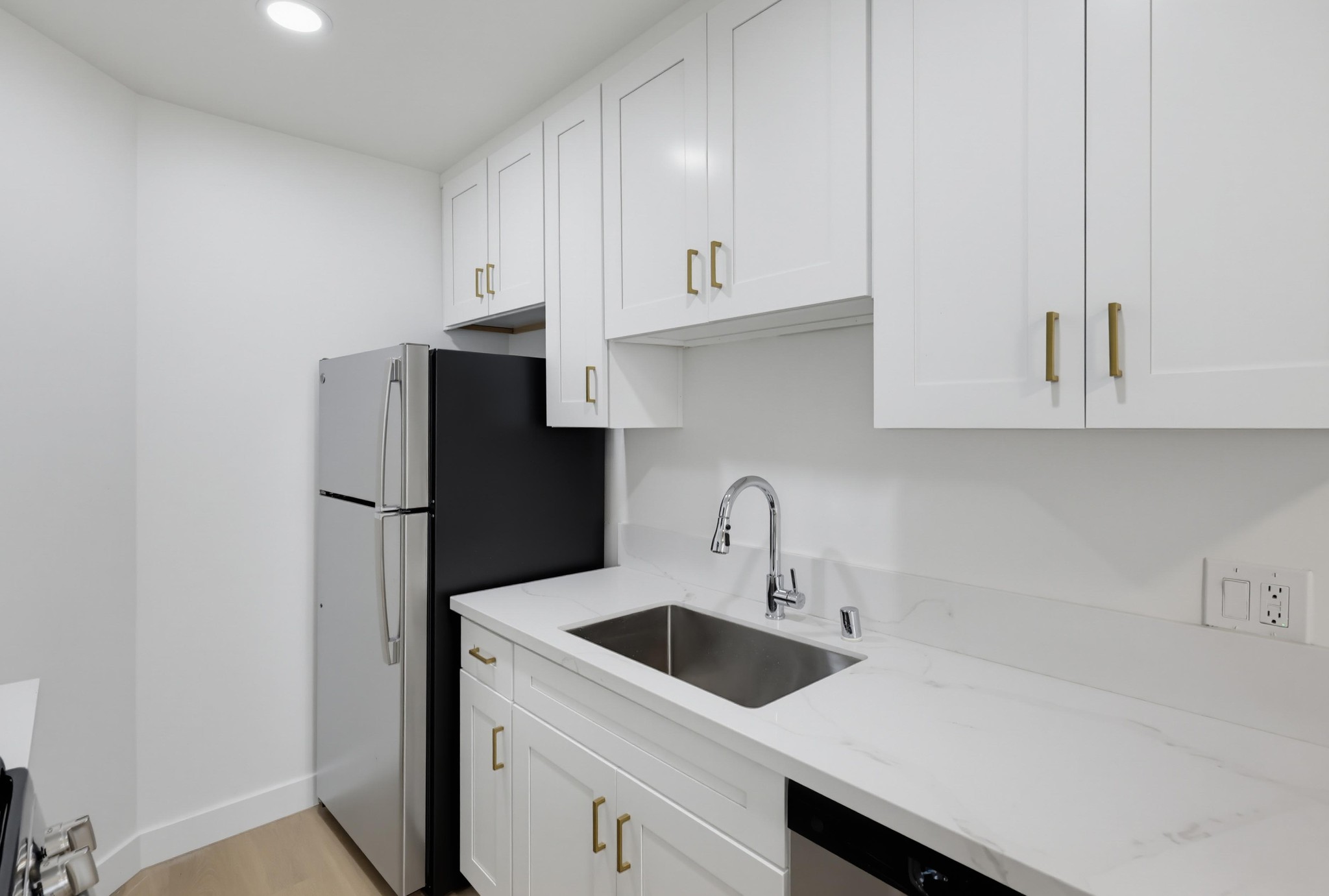 Virtual tour photo 35 of 47 for 1274 Essex St
