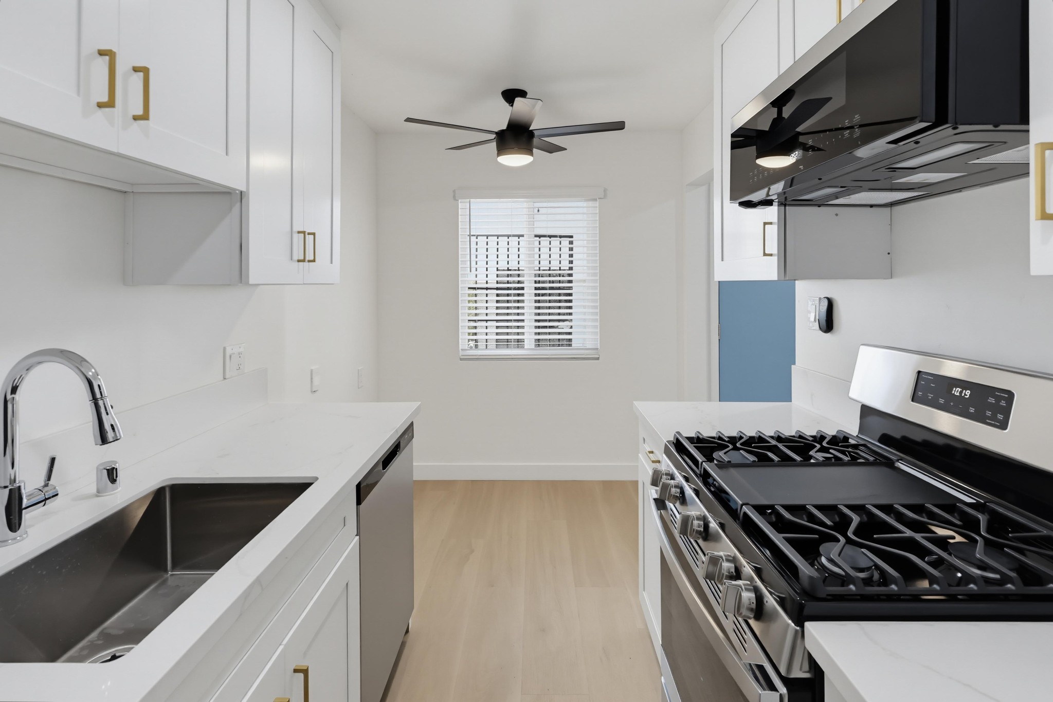 Virtual tour photo 36 of 47 for 1274 Essex St