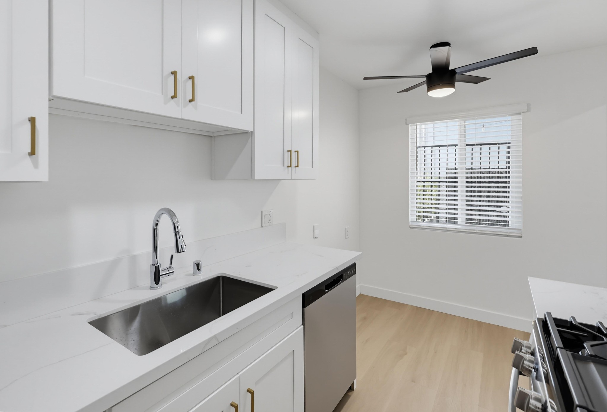 Virtual tour photo 37 of 47 for 1274 Essex St