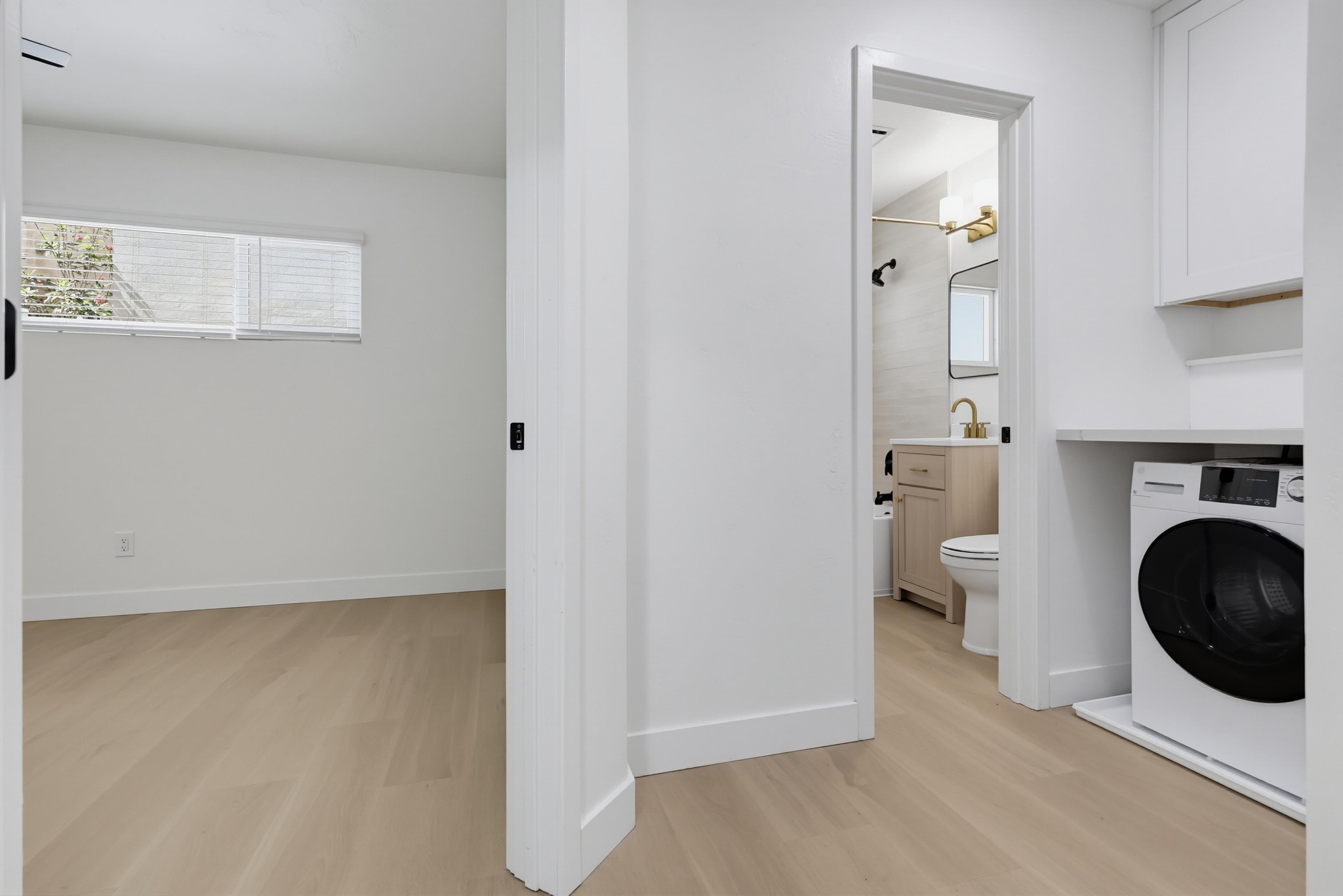 Virtual tour photo 38 of 47 for 1274 Essex St