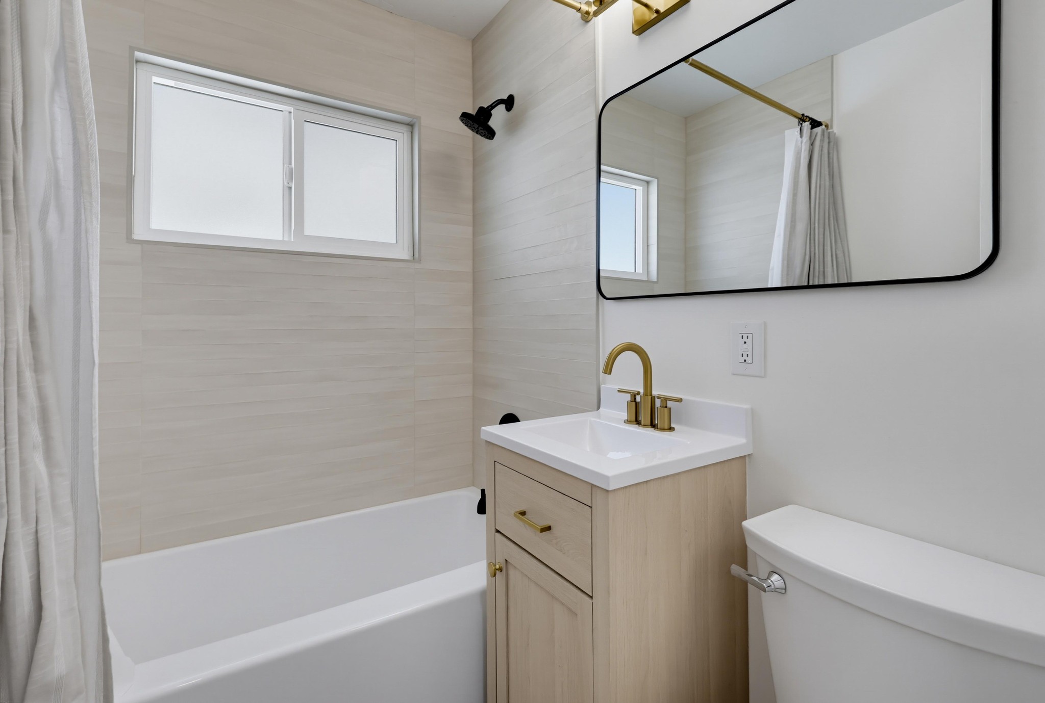 Virtual tour photo 40 of 47 for 1274 Essex St