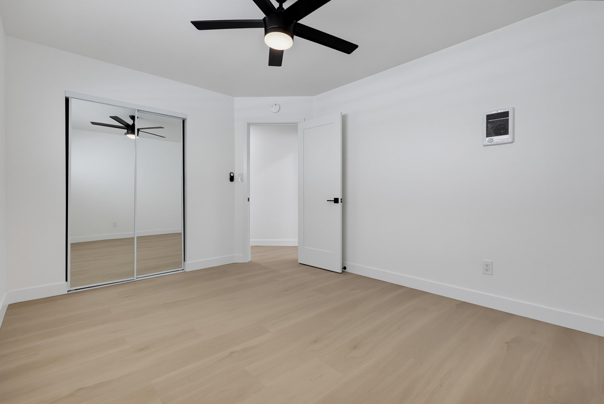 Virtual tour photo 44 of 47 for 1274 Essex St