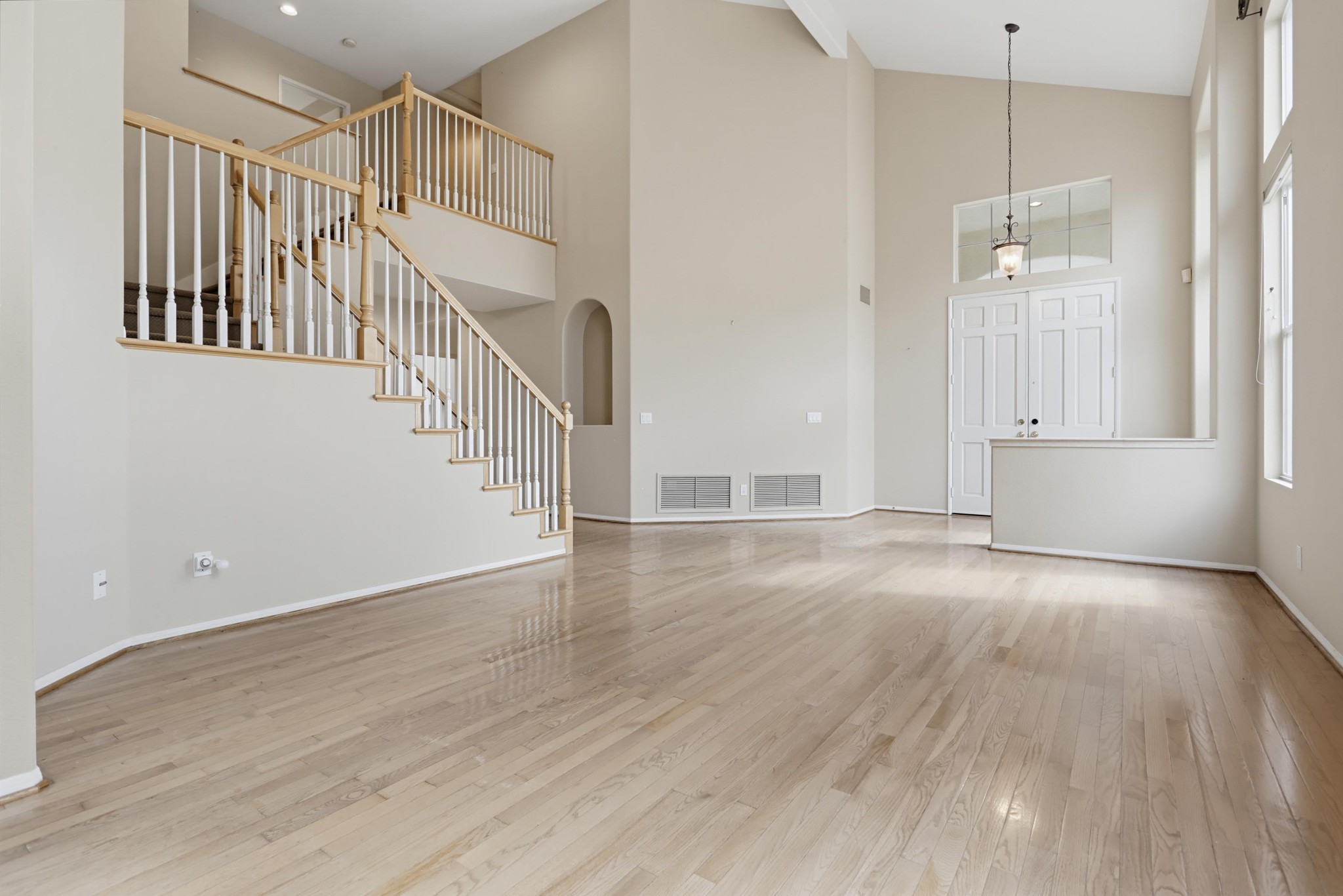 Virtual tour photo 9 of 54 for 12742 Chandon Ct