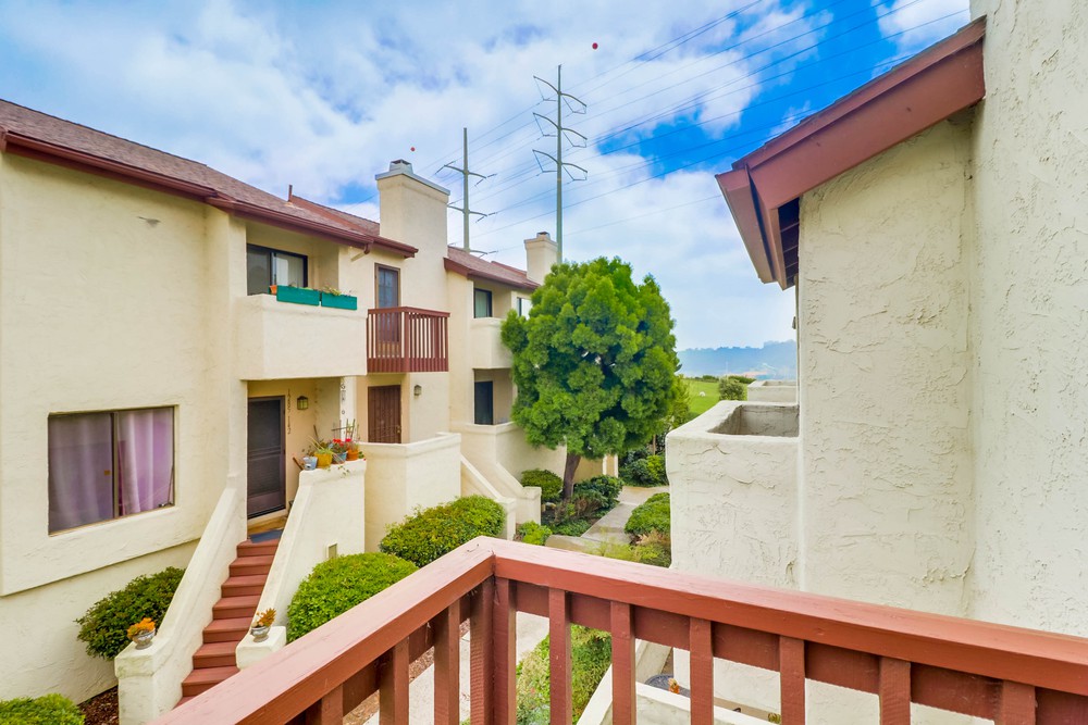 Virtual tour photo 16 of 32 for 1275 River Vista Row UNIT 139