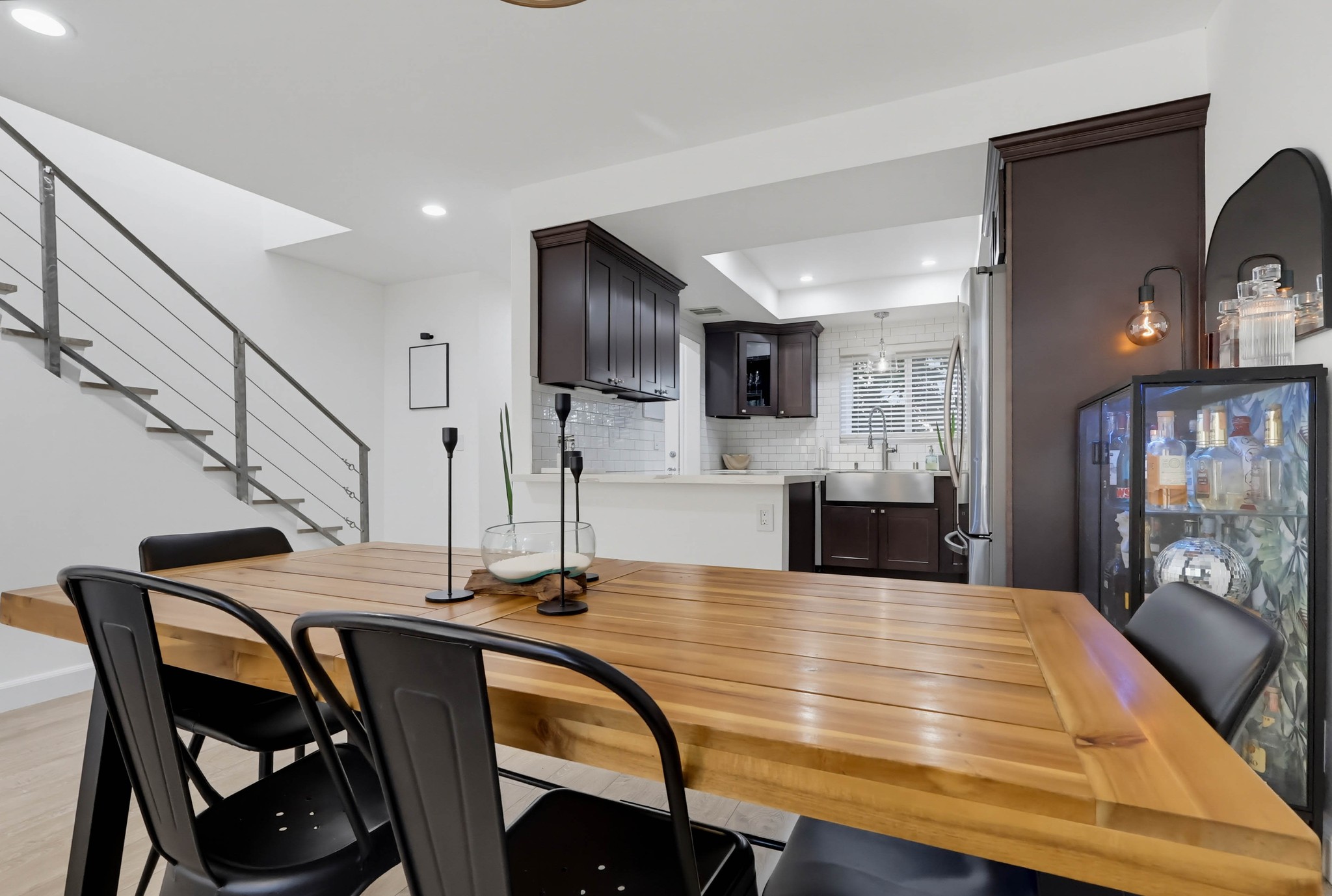 Virtual tour photo 13 of 75 for 12752 Moorpark St