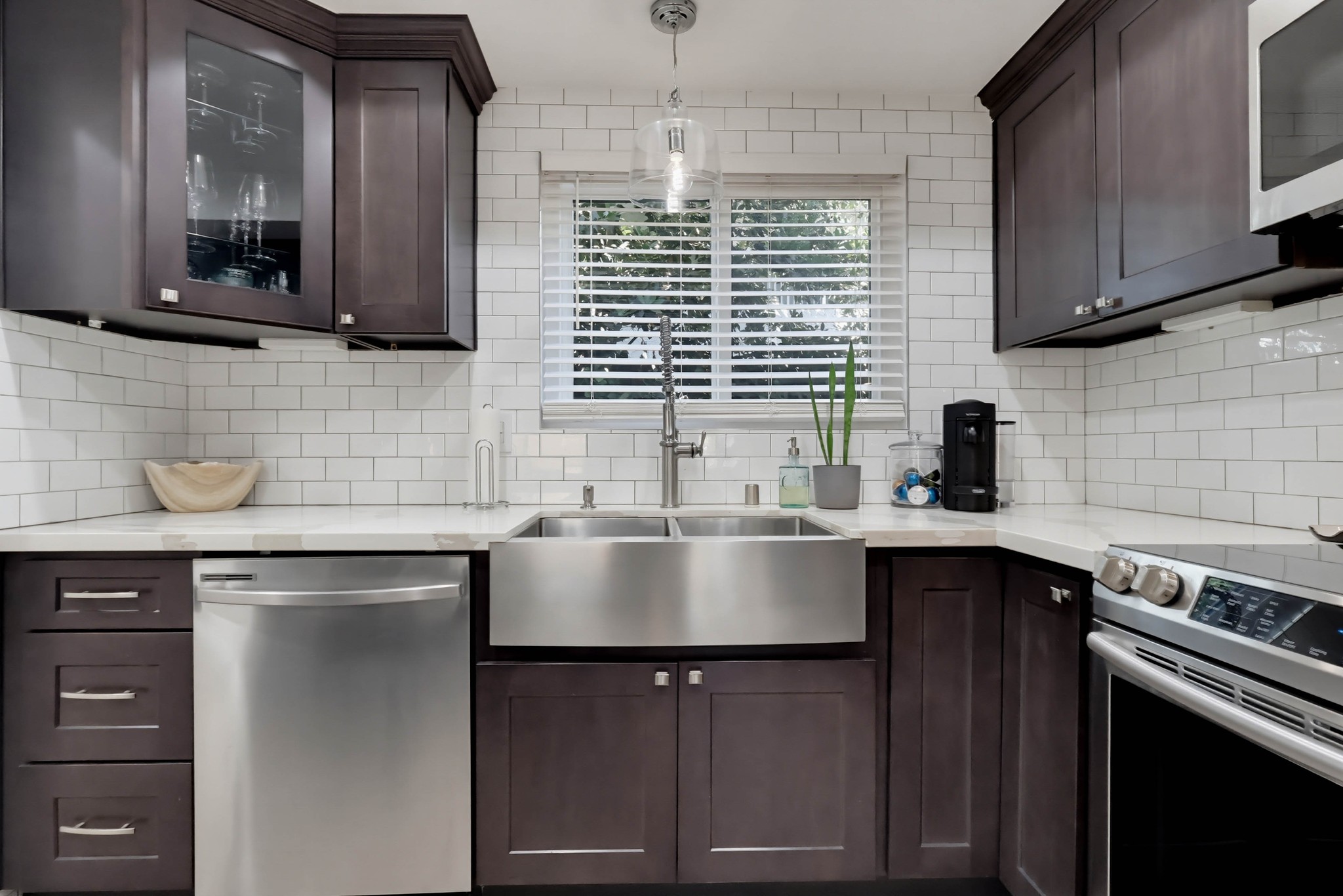 Virtual tour photo 21 of 75 for 12752 Moorpark St