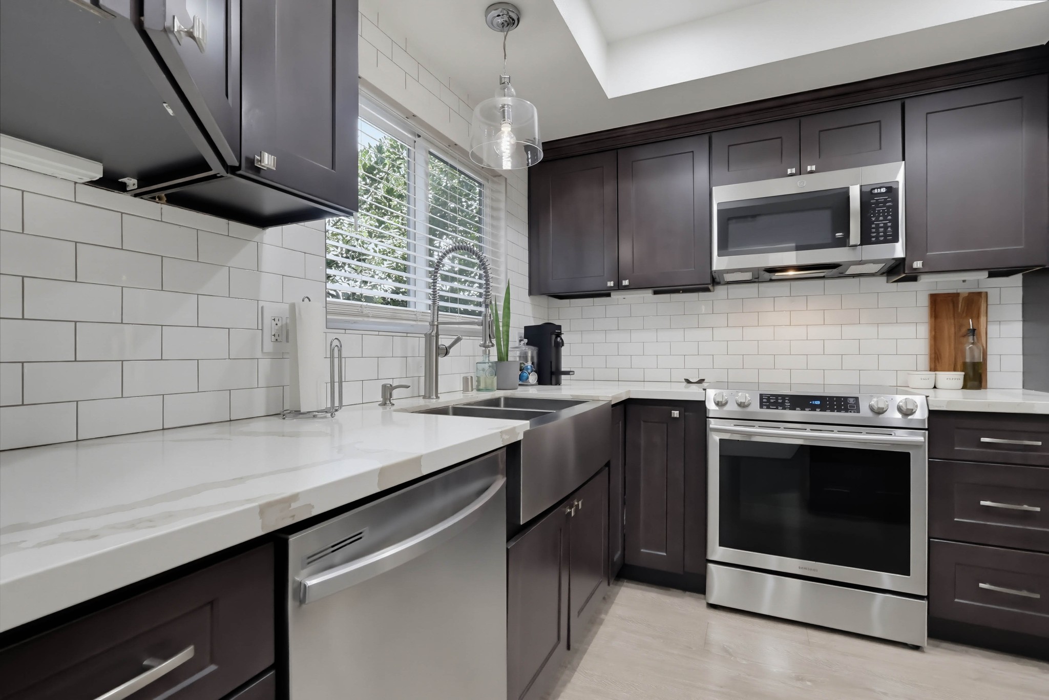 Virtual tour photo 24 of 75 for 12752 Moorpark St
