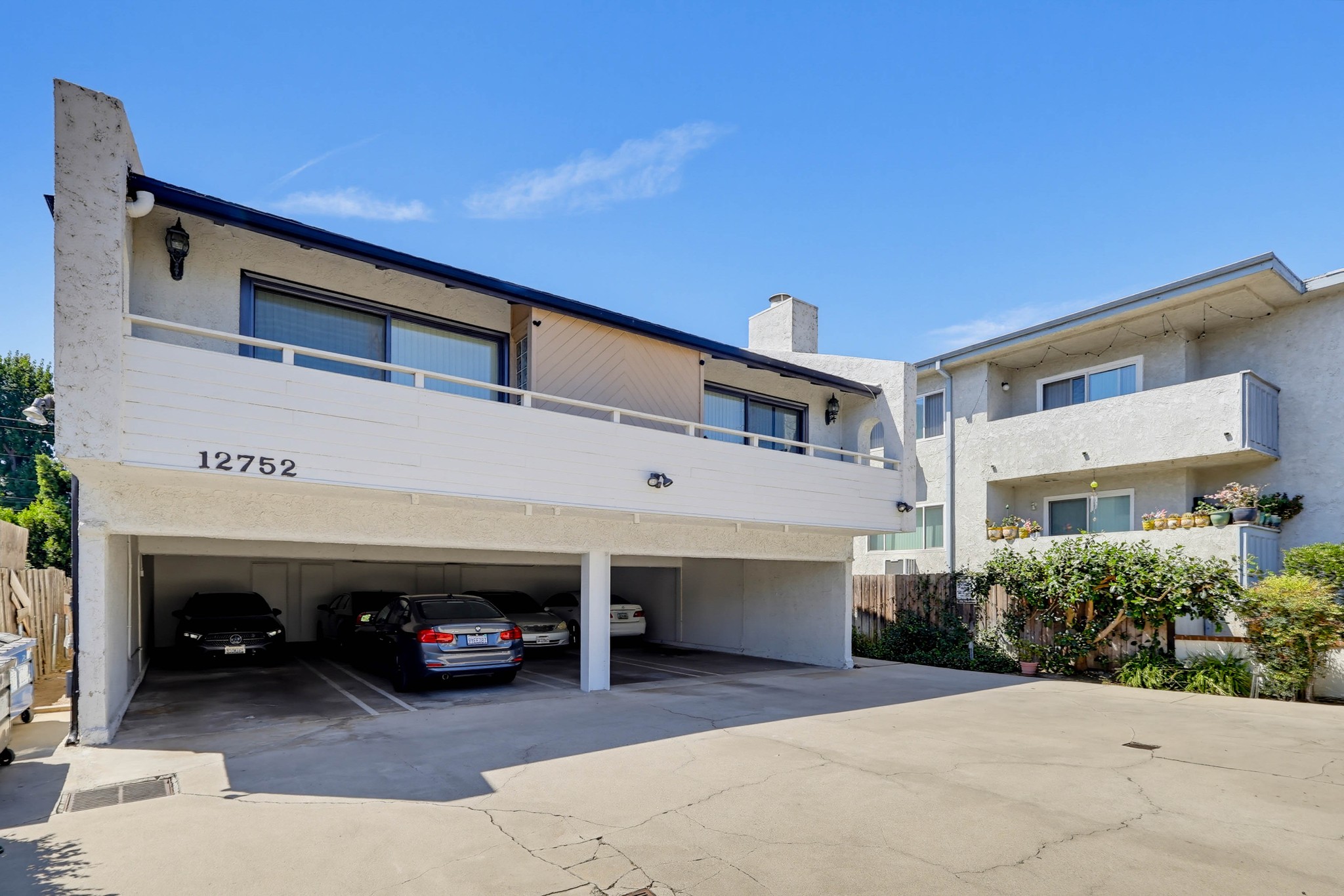 Virtual tour photo 71 of 75 for 12752 Moorpark St