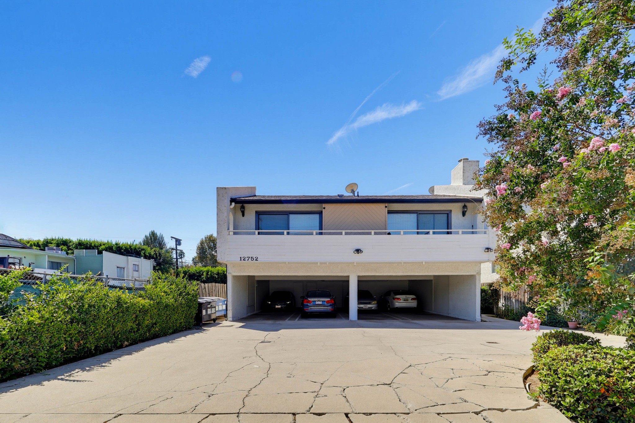 Virtual tour photo 73 of 75 for 12752 Moorpark St