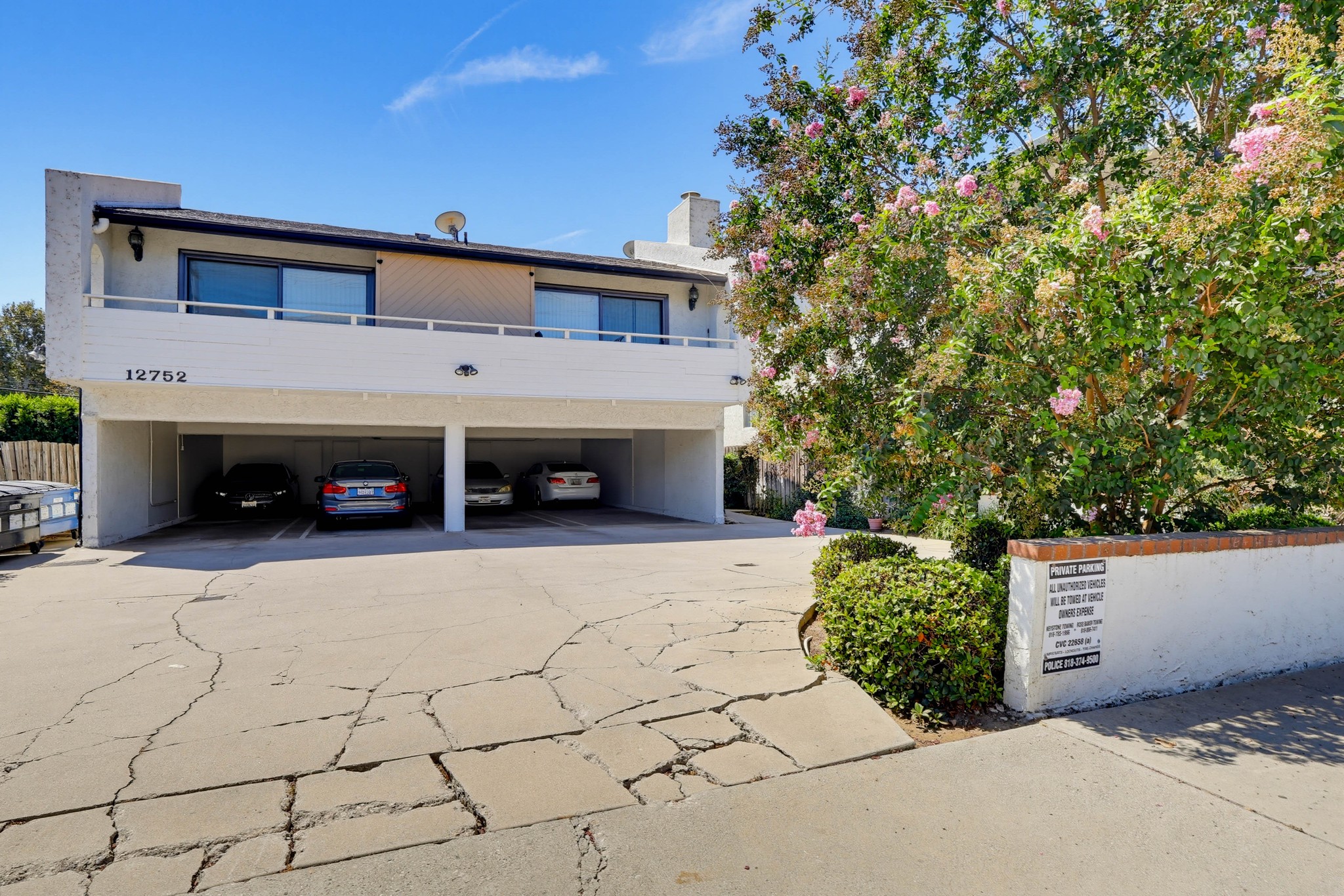 Virtual tour photo 74 of 75 for 12752 Moorpark St