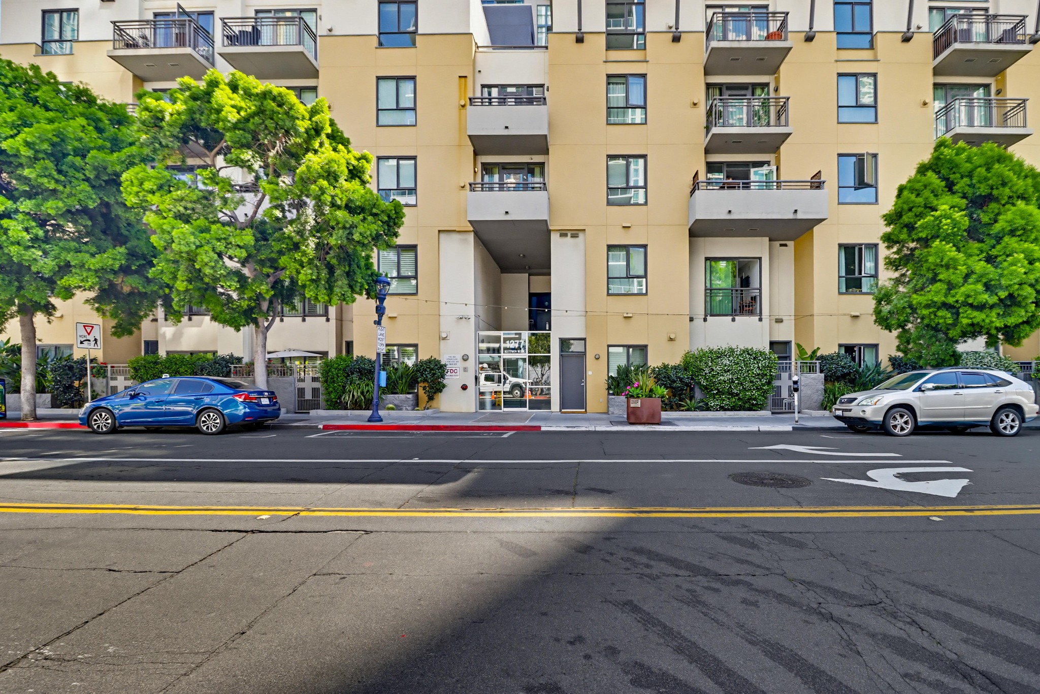 Virtual tour photo 3 of 52 for 1277 Kettner Blvd UNIT 505