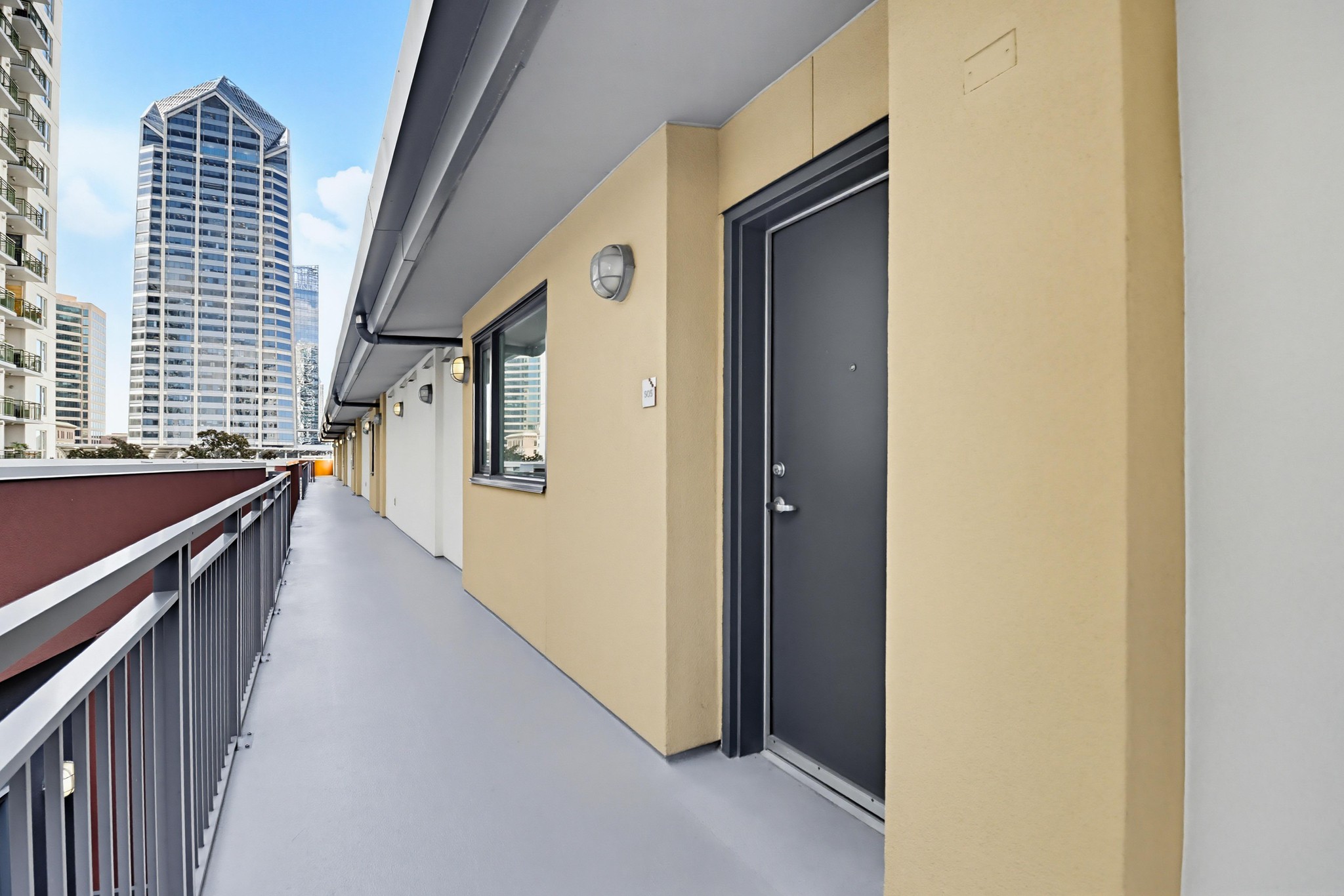 Virtual tour photo 8 of 52 for 1277 Kettner Blvd UNIT 505