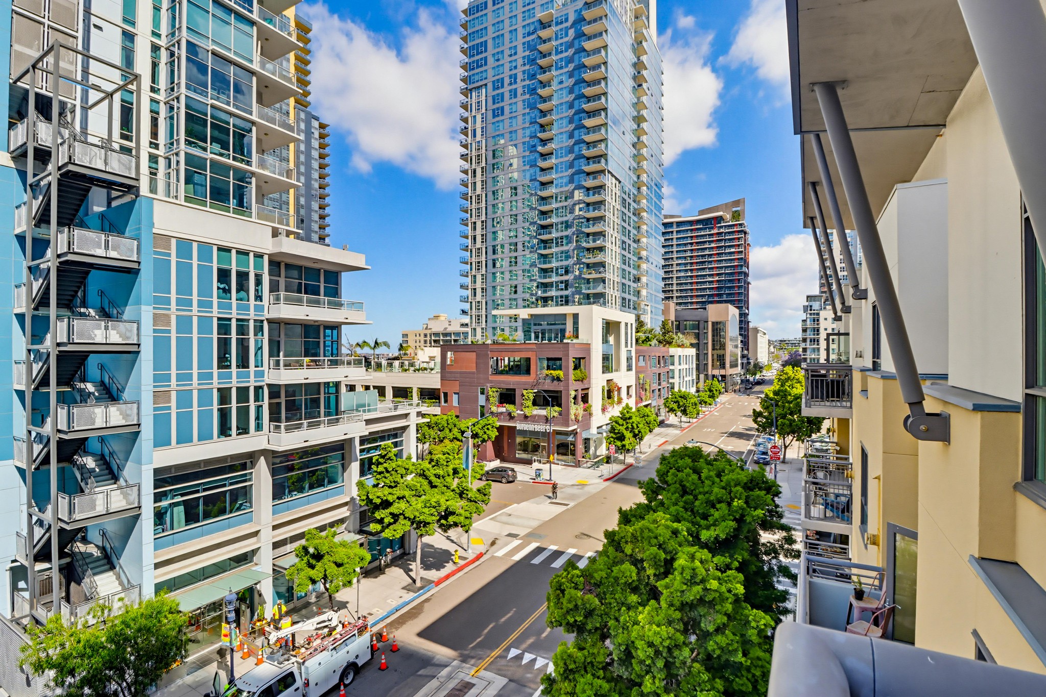 Virtual tour photo 26 of 52 for 1277 Kettner Blvd UNIT 505