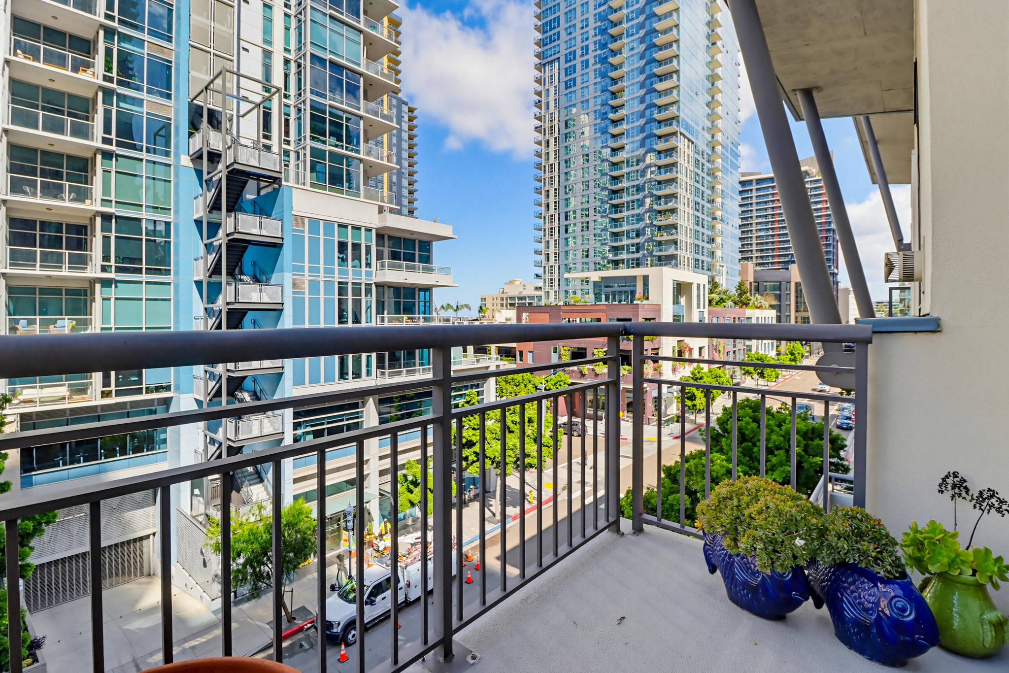 Virtual tour photo 27 of 52 for 1277 Kettner Blvd UNIT 505