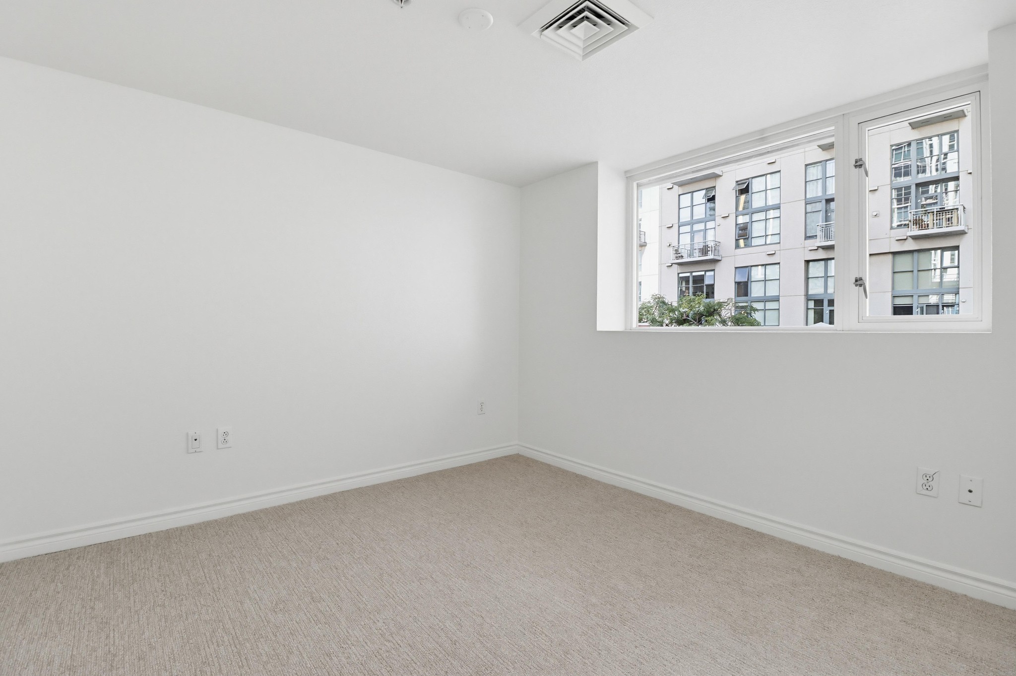 Virtual tour photo 28 of 52 for 1277 Kettner Blvd UNIT 505