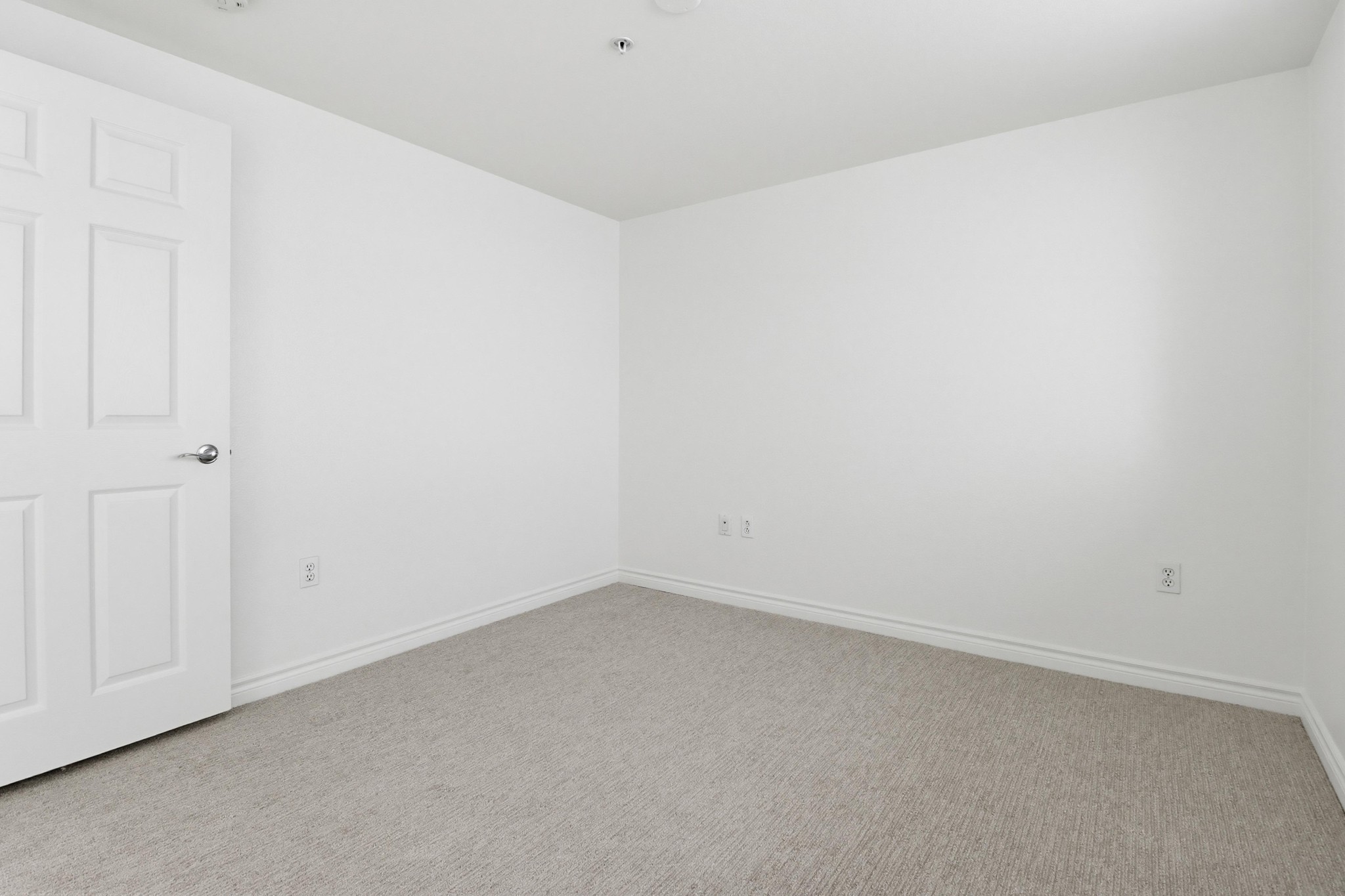 Virtual tour photo 31 of 52 for 1277 Kettner Blvd UNIT 505