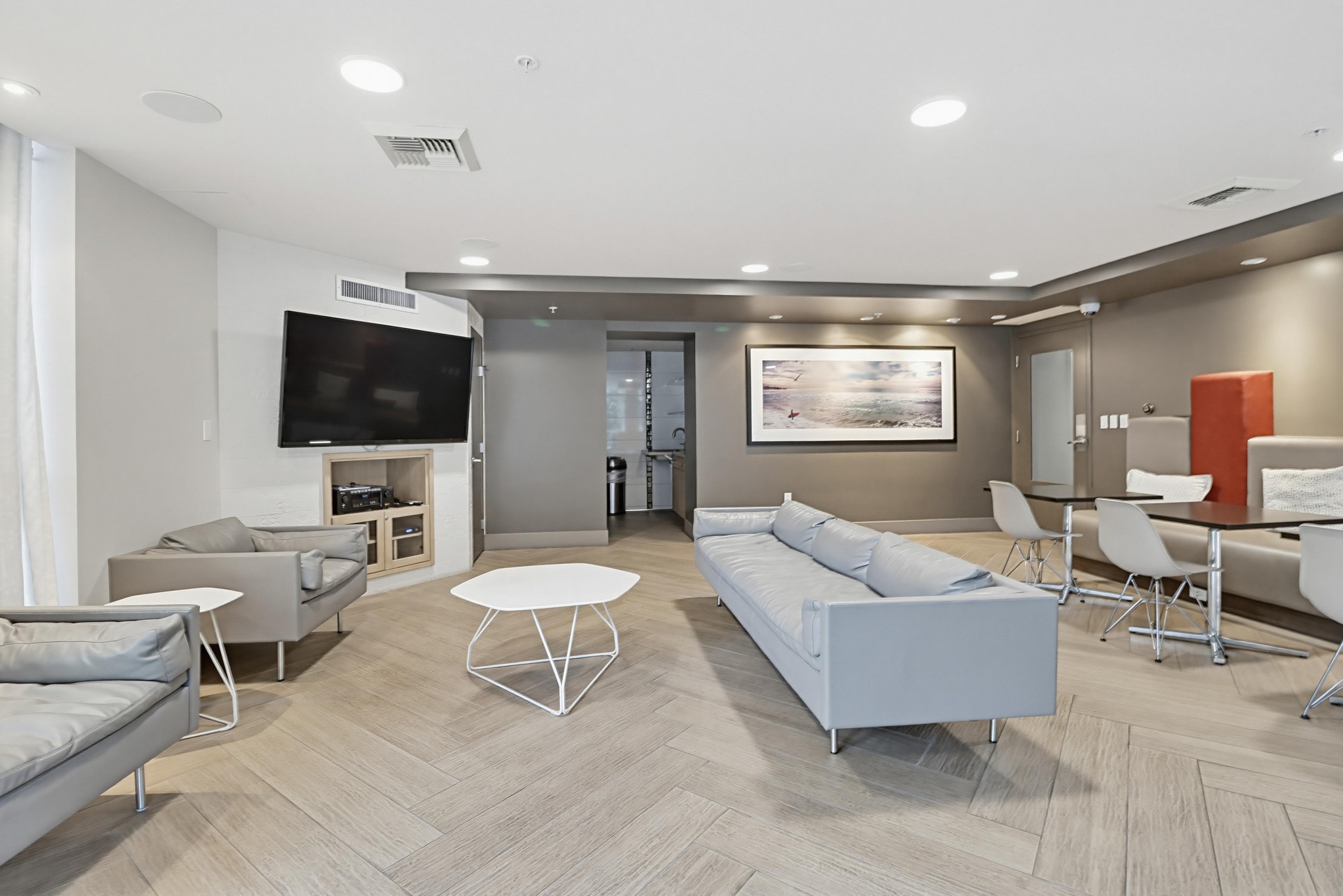 Virtual tour photo 46 of 52 for 1277 Kettner Blvd UNIT 505