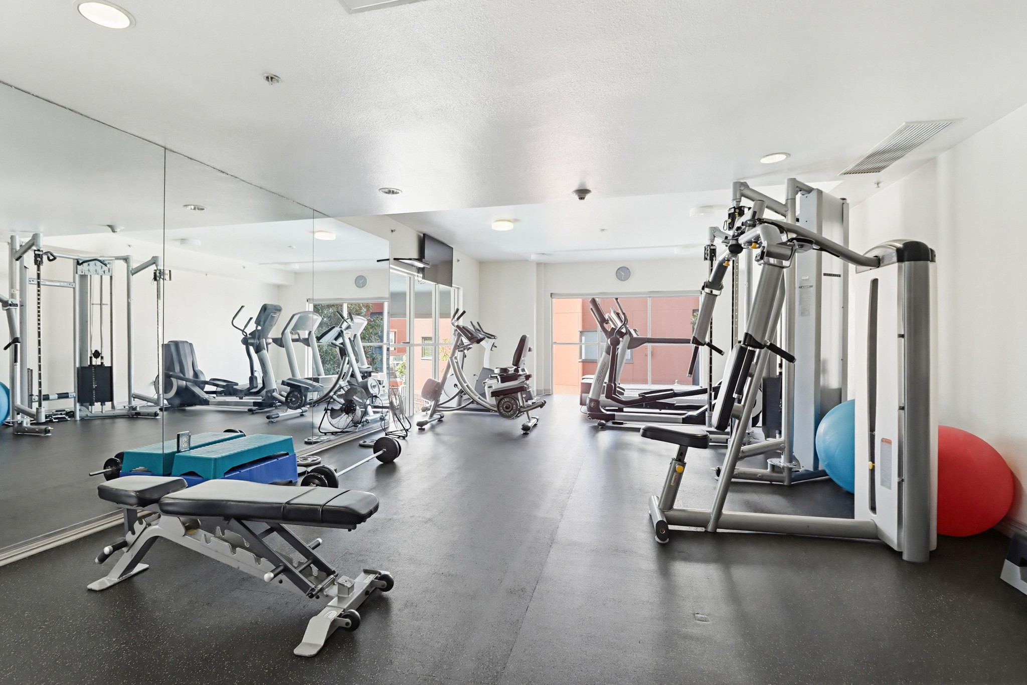 Virtual tour photo 52 of 52 for 1277 Kettner Blvd UNIT 505