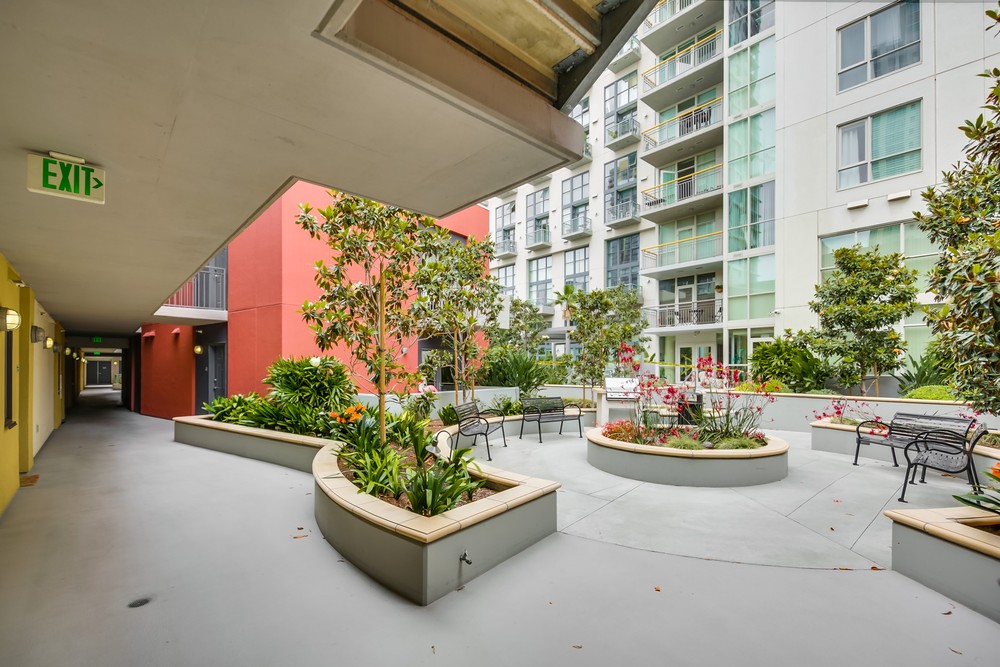 Virtual tour photo 5 of 33 for 1277 Kettner Blvd