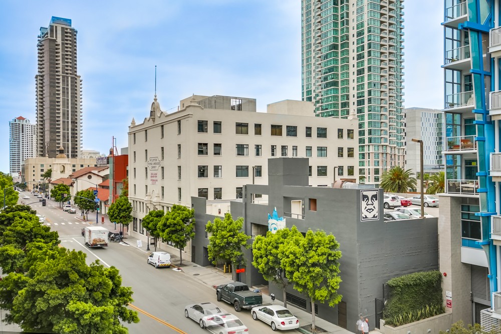 Virtual tour photo 18 of 33 for 1277 Kettner Blvd
