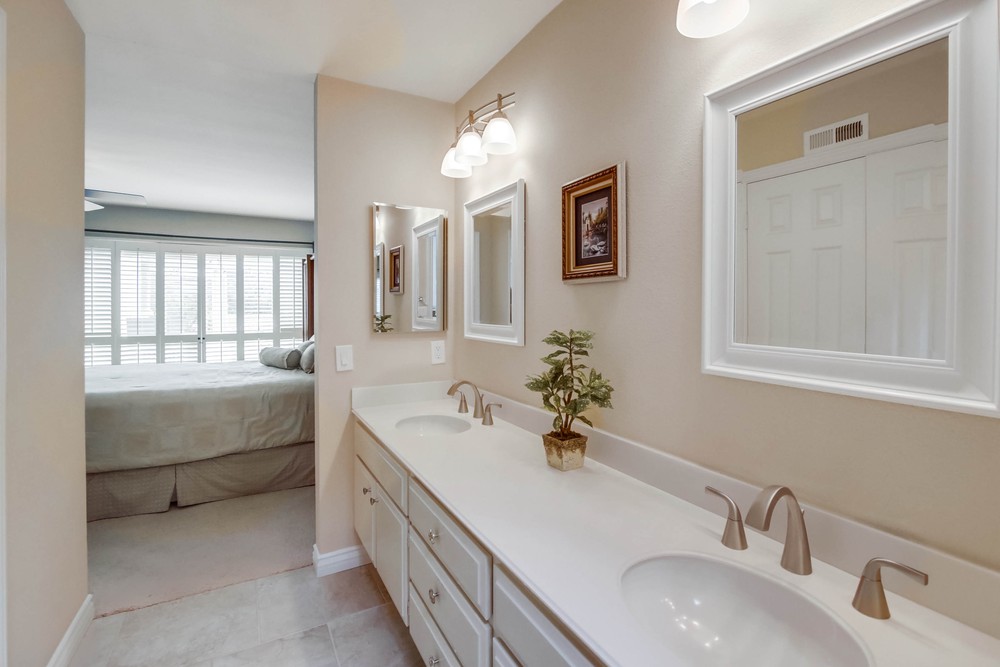 Virtual tour photo 26 of 46 for 12787 Corte Cierna