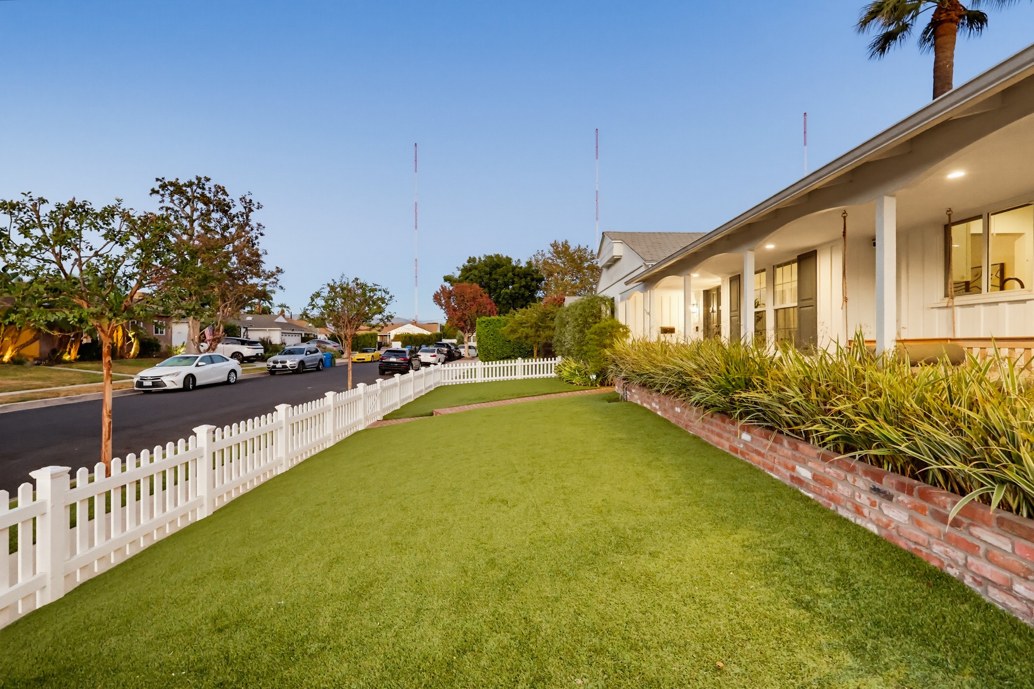 Virtual tour photo 8 of 122 for 12822 Waddell St