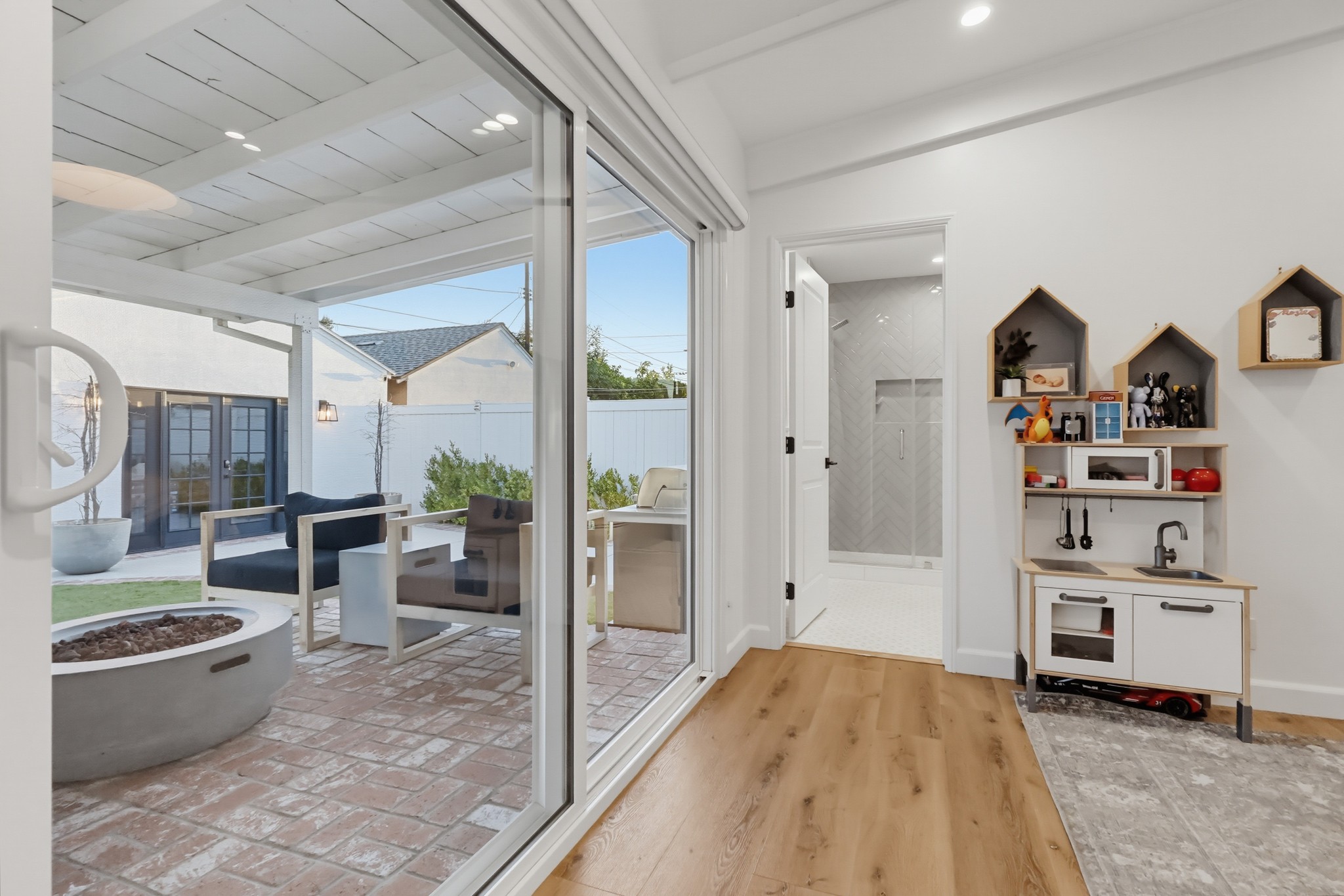 Virtual tour photo 43 of 122 for 12822 Waddell St