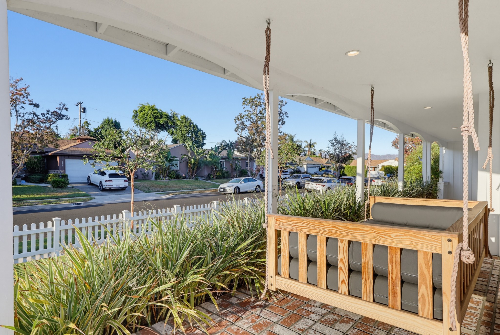 Virtual tour photo 93 of 122 for 12822 Waddell St
