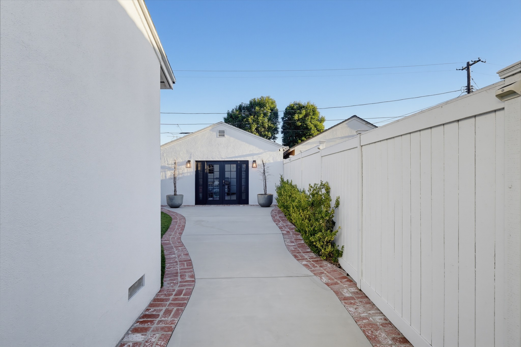 Virtual tour photo 97 of 122 for 12822 Waddell St