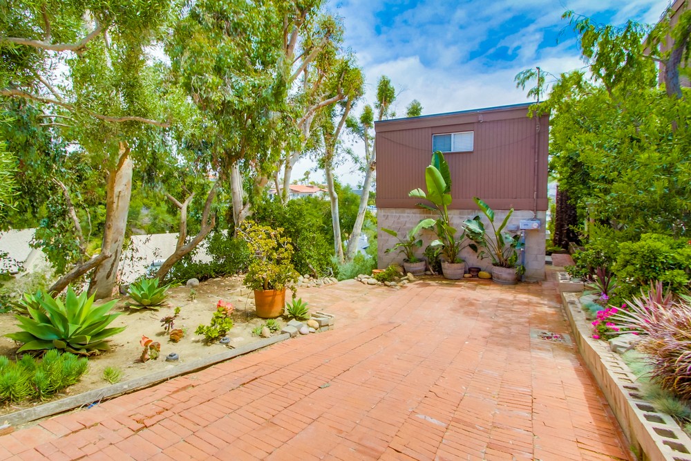 Virtual tour photo 3 of 54 for 1283 Van Nuys St