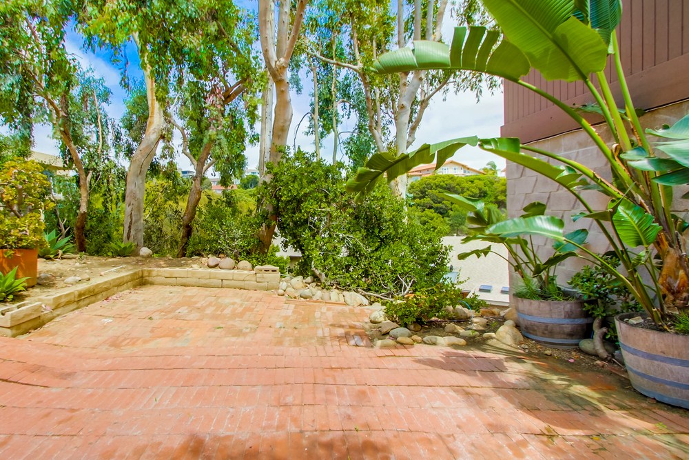 Virtual tour photo 6 of 54 for 1283 Van Nuys St